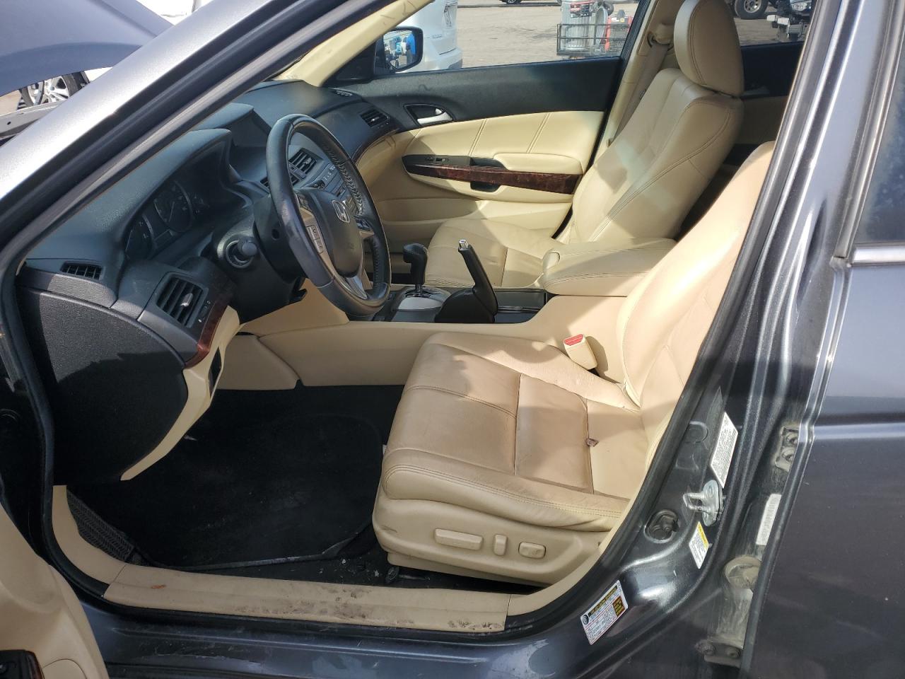2010 Hond Accord Cro Charcoal vin: 5J6TF2H5XAL012917