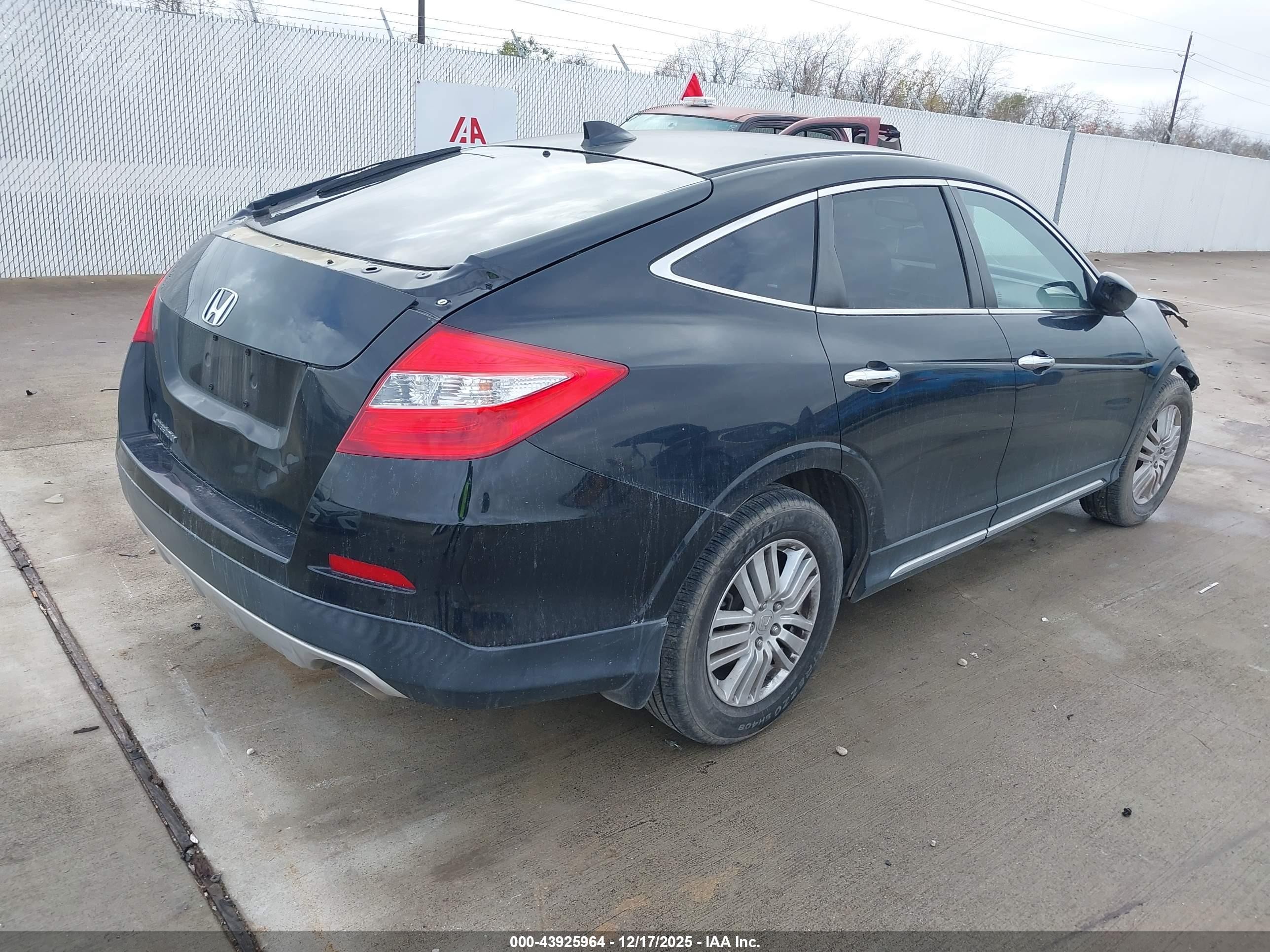 2015 Honda Crosstour Ex Black vin: 5J6TF3H31FL000103