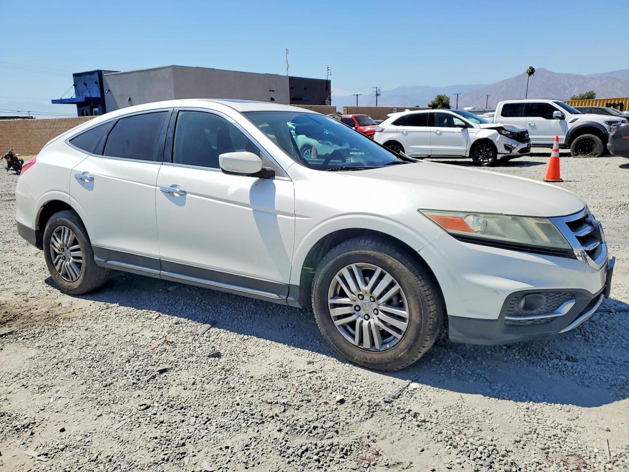 2013 Honda Crosstour Ex White vin: 5J6TF3H34DL005390
