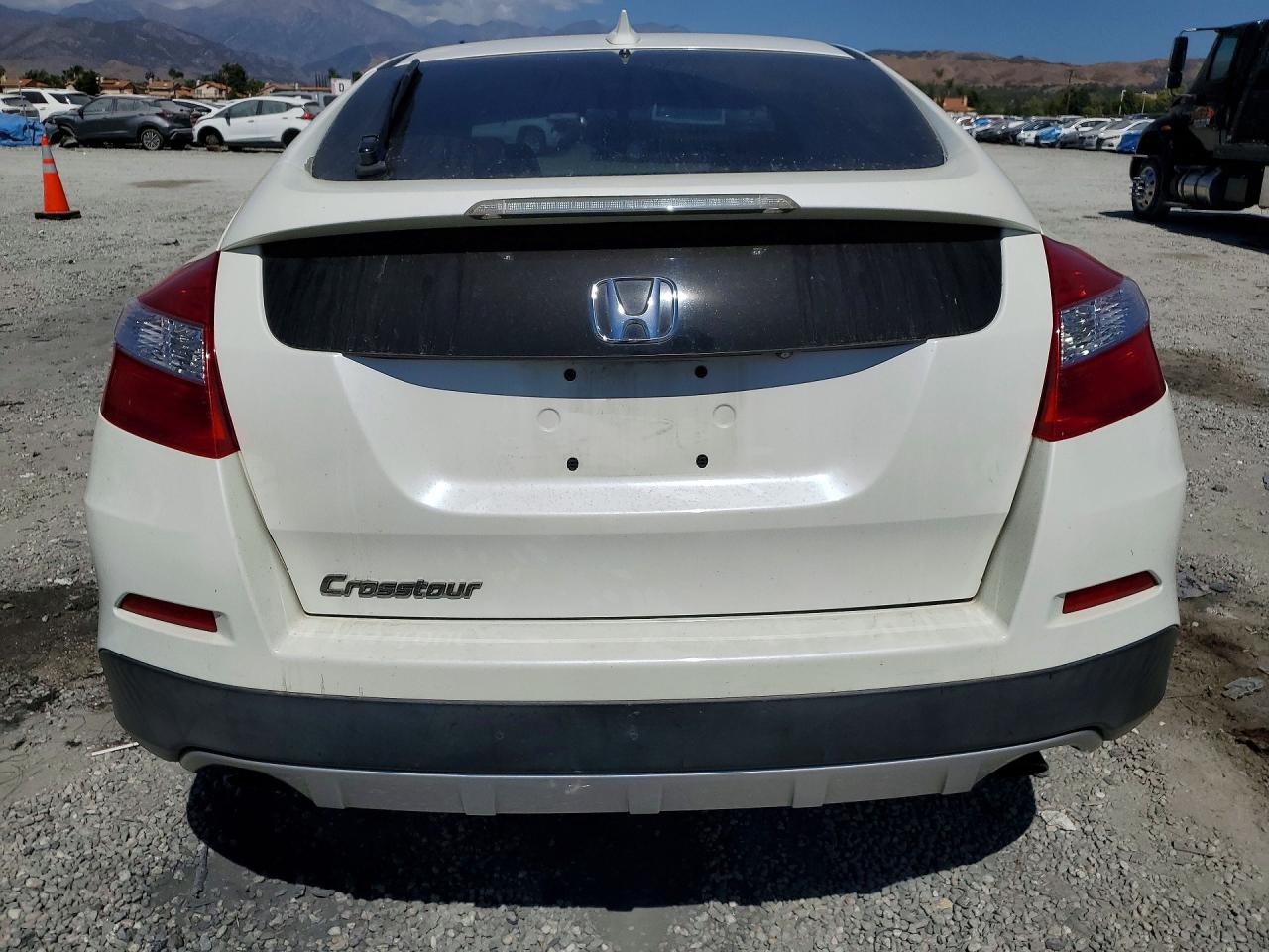 2013 Honda Crosstour Ex White vin: 5J6TF3H34DL005390