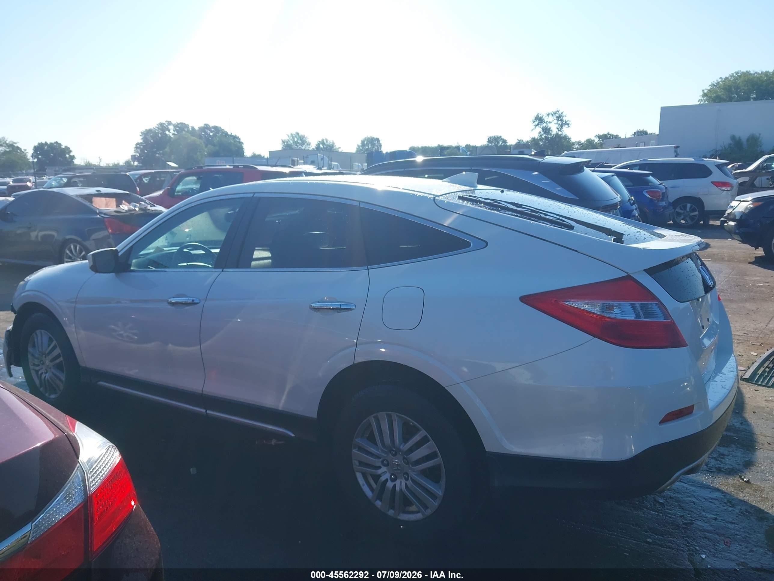2013 Honda Crosstour Ex Белый vin: 5J6TF3H38DL001388