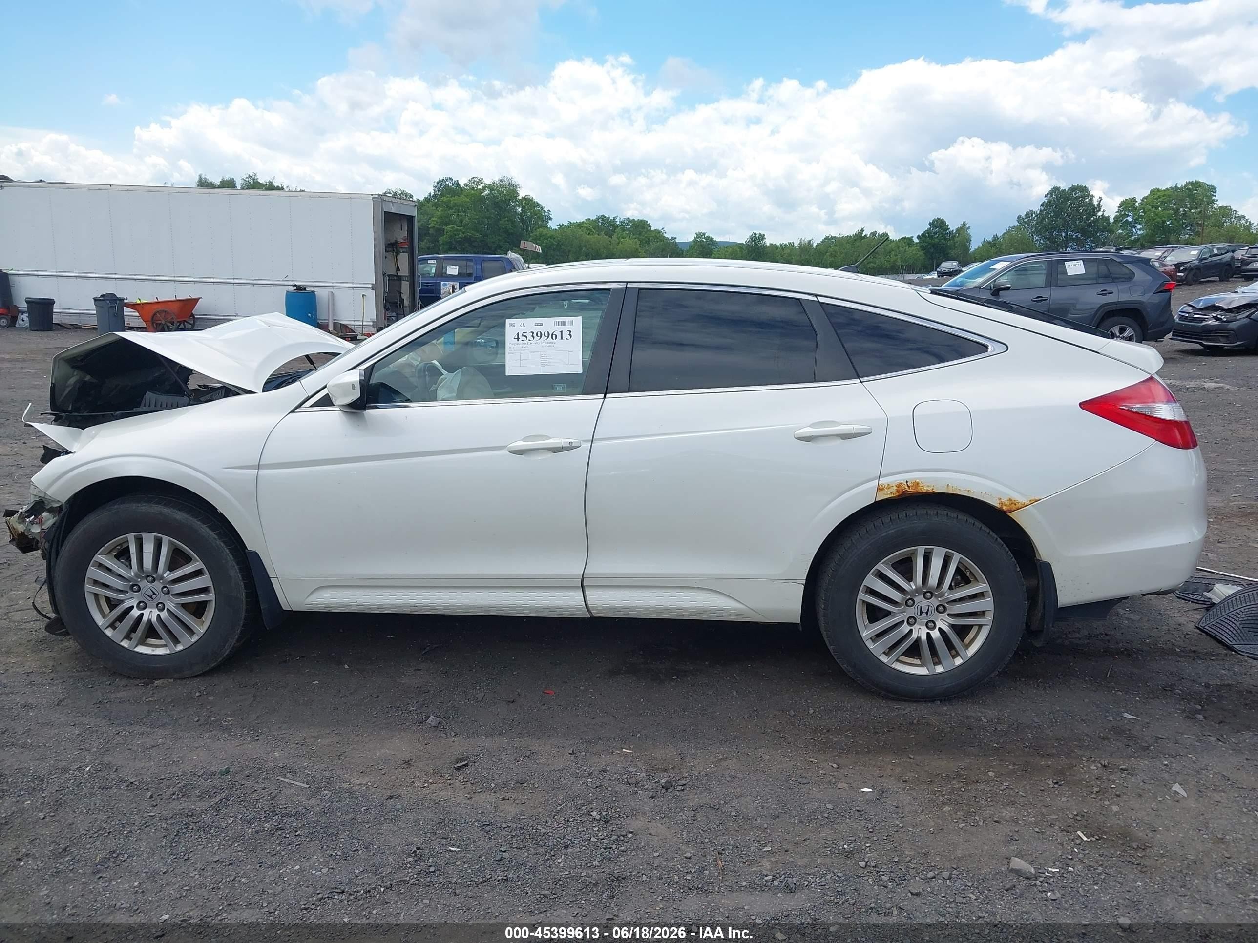 2012 Honda Crosstour 2.4 Ex White vin: 5J6TF3H3XCL007272