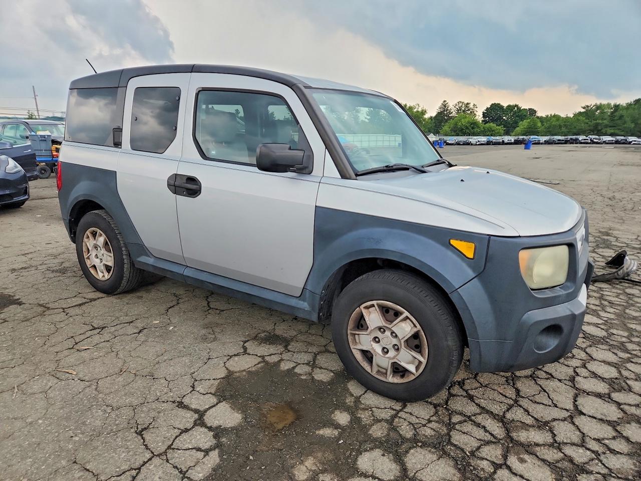 2007 Honda Element Lx Silver vin: 5J6YH18317L016632