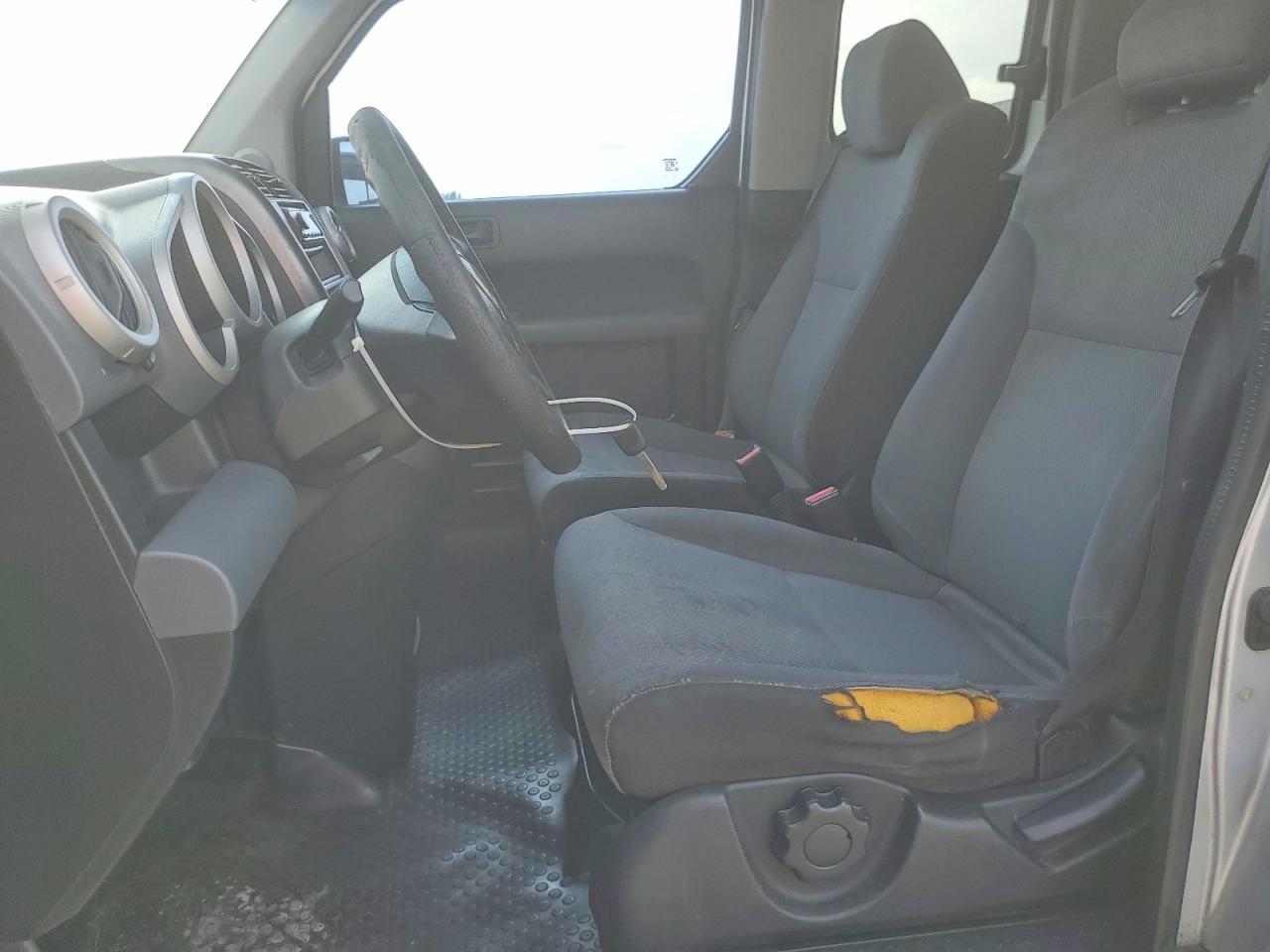 2008 Honda Element Lx Silver vin: 5J6YH18328L010176