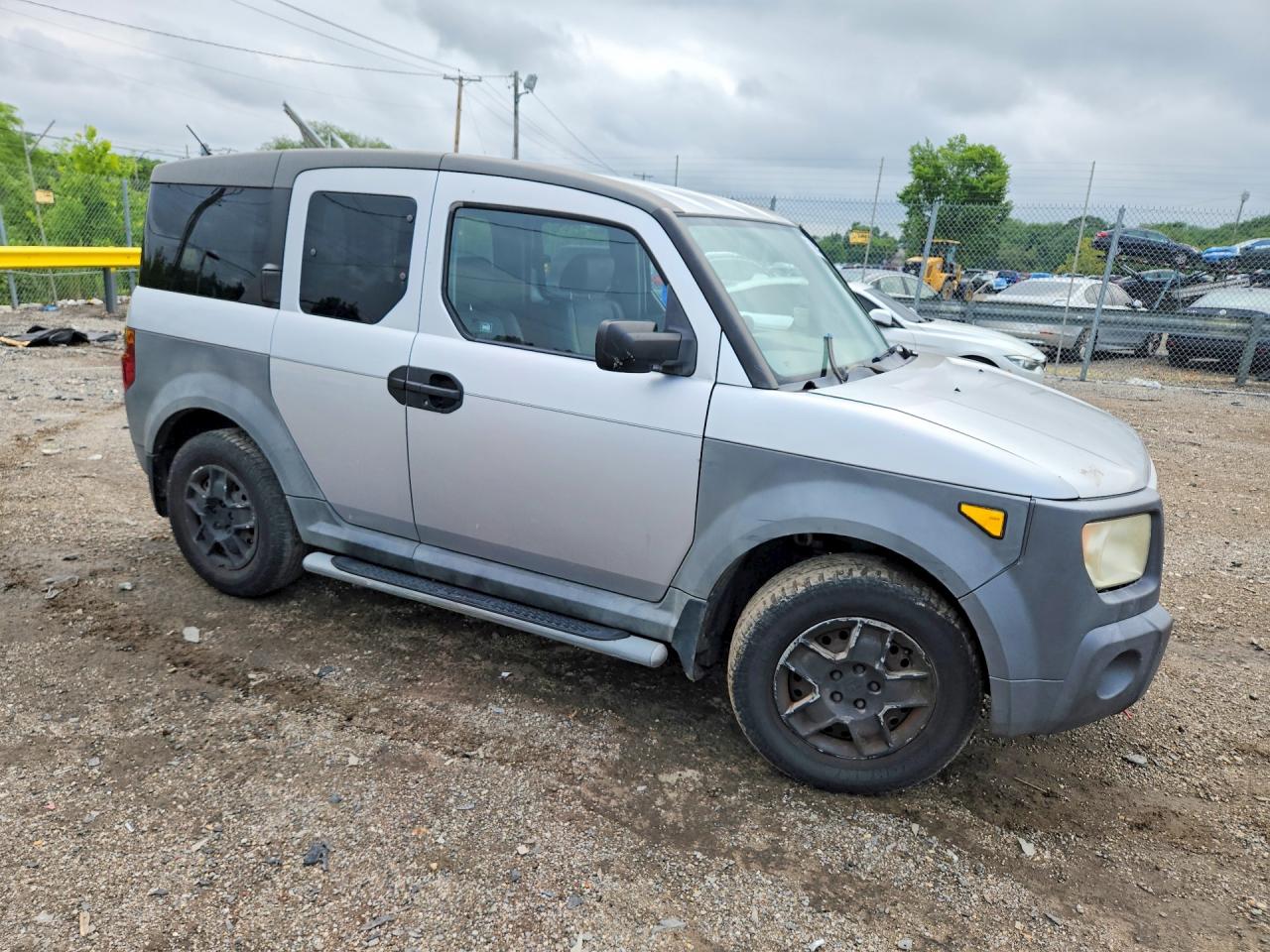 2005 Honda Element Lx Silver vin: 5J6YH18355L004223