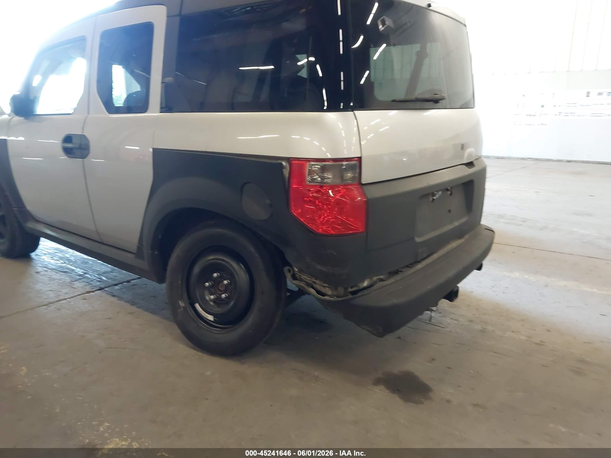 2007 Honda Element Lx Silver vin: 5J6YH183X7L004642
