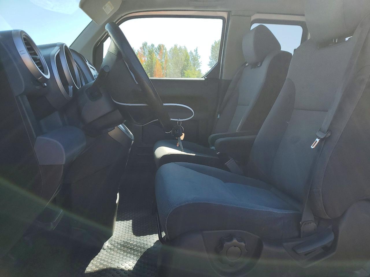 2008 Honda Element Lx Two Tone vin: 5J6YH183X8L005503