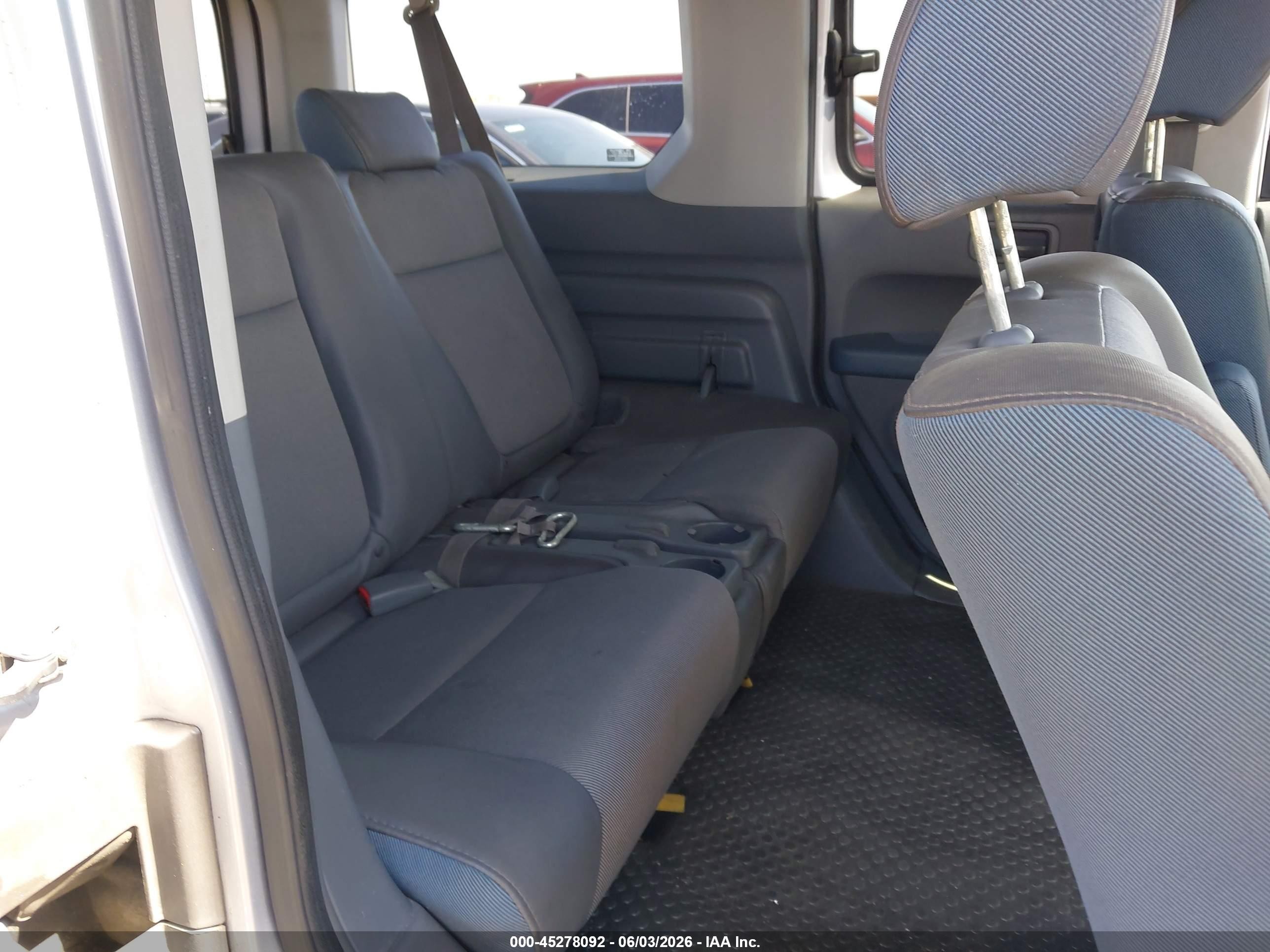 2003 Honda Element Ex Silver vin: 5J6YH18583L021189