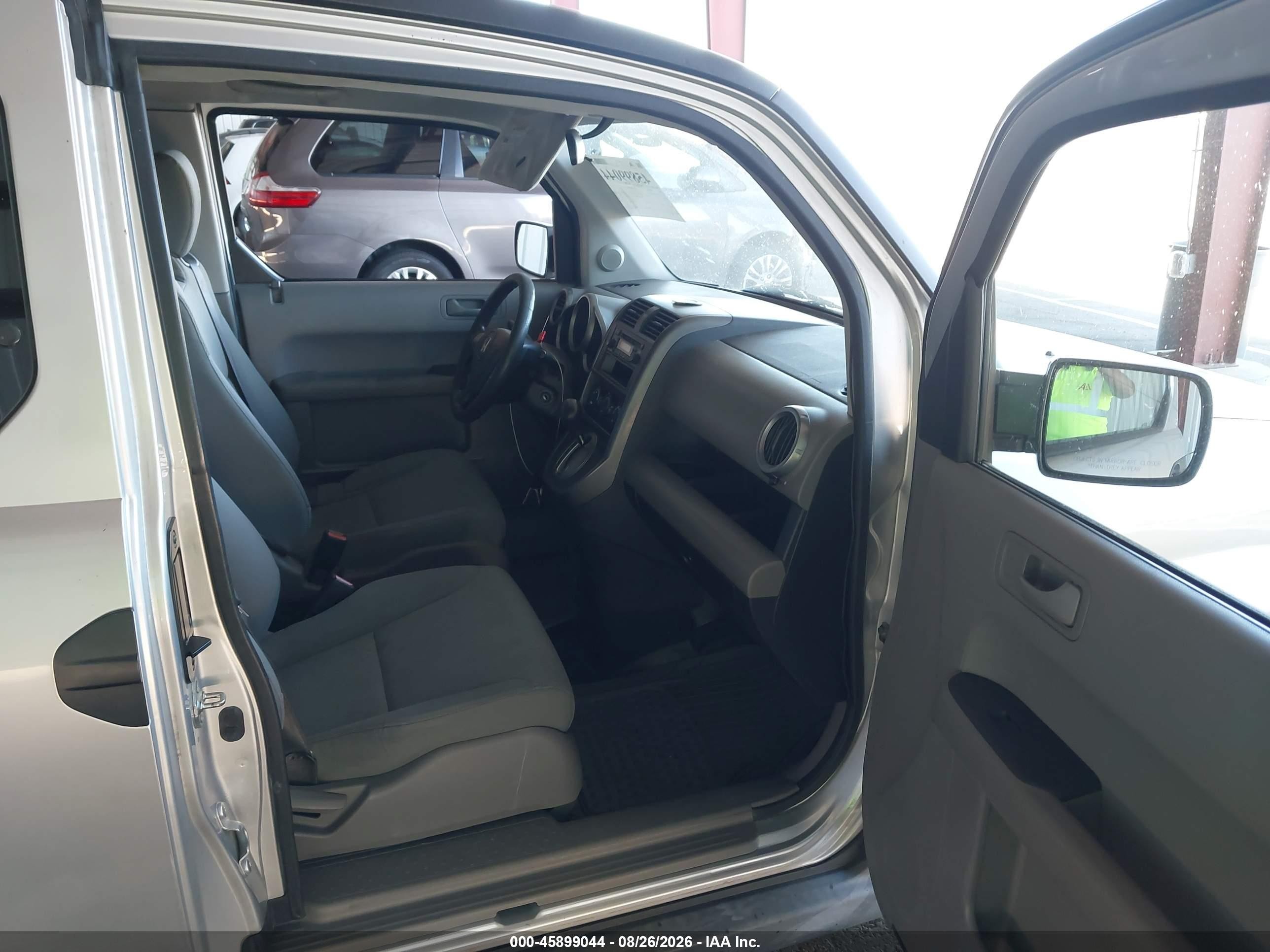 2010 Honda Element Lx Silver vin: 5J6YH1H34AL006801