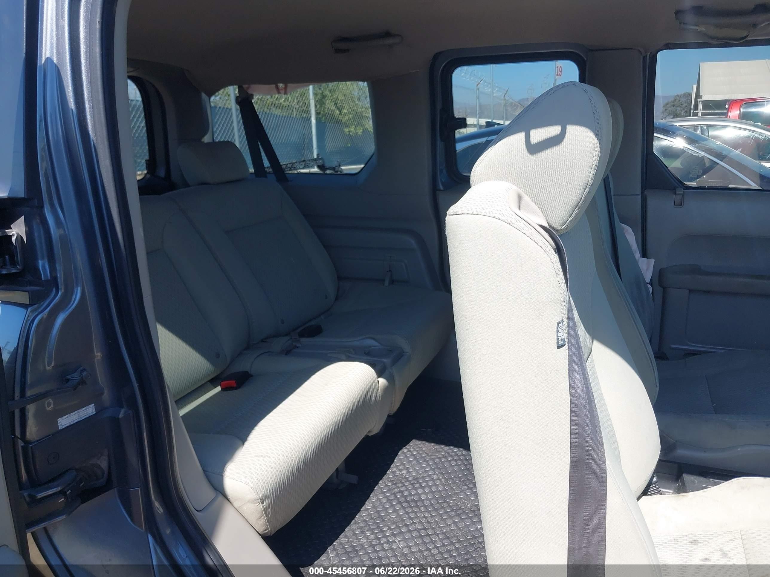 2010 Honda Element Lx Gray vin: 5J6YH1H36AL001132
