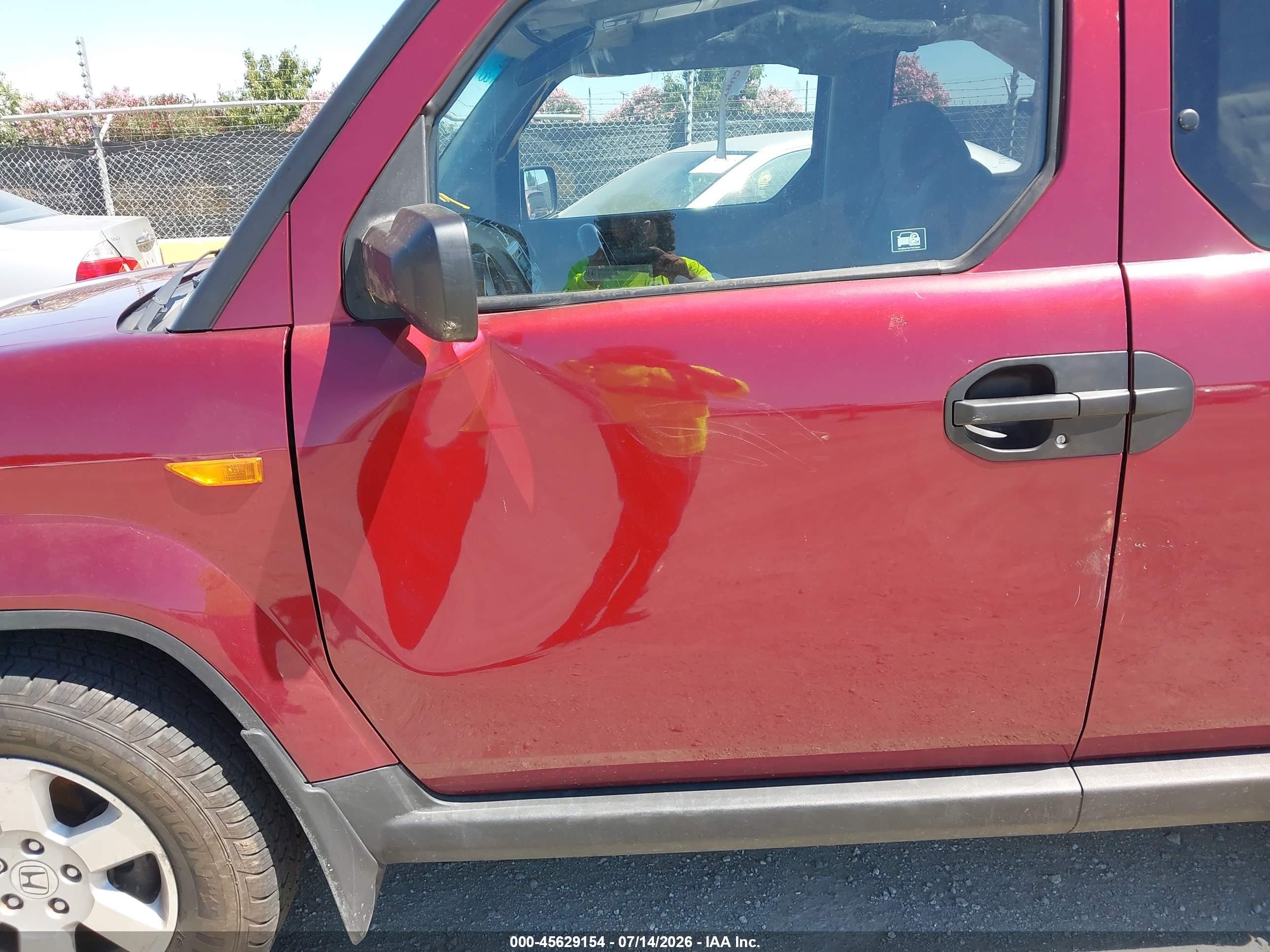 2010 Honda Element Ex Red vin: 5J6YH1H74AL003593
