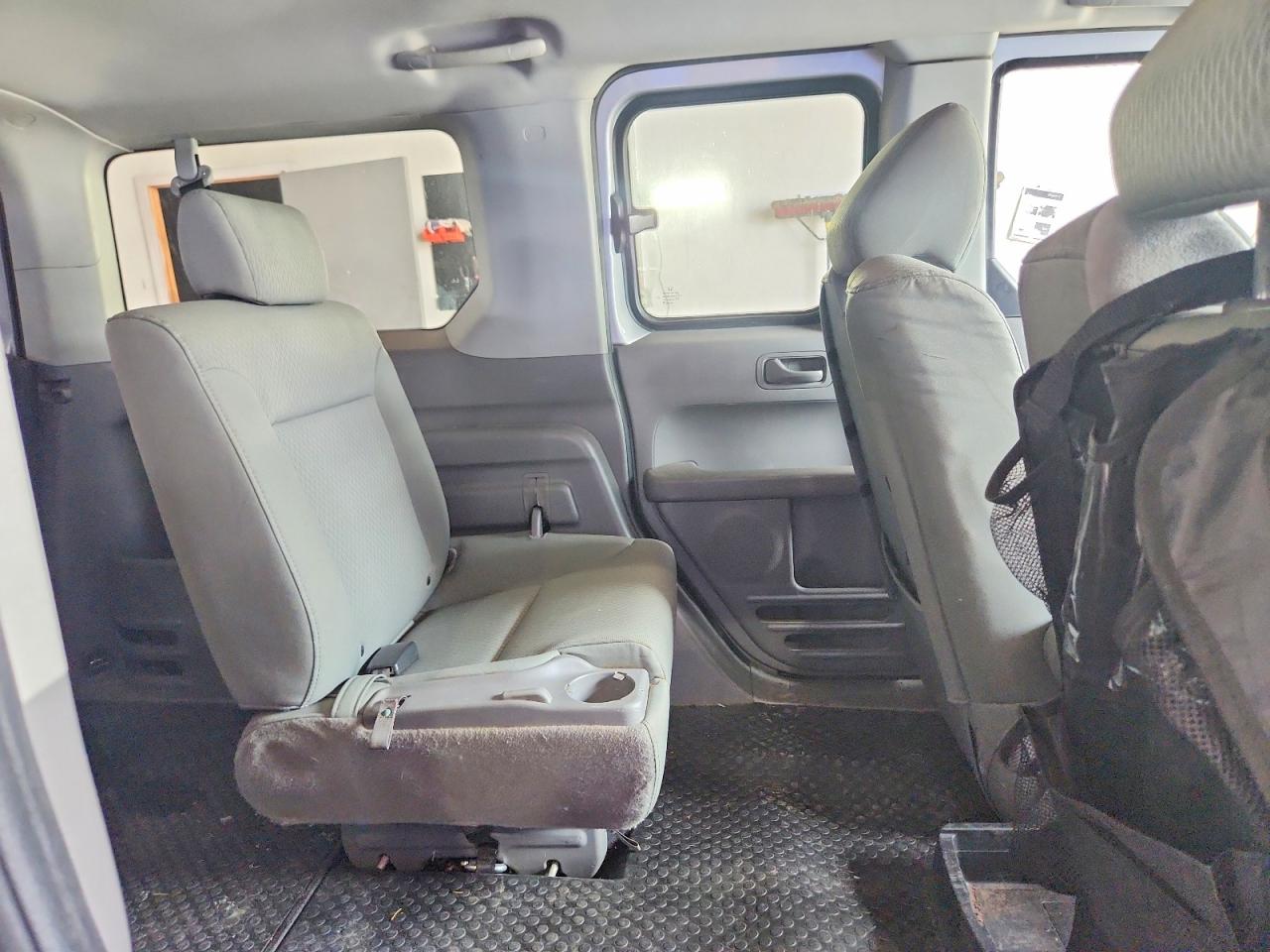 2011 Honda Element Ex Silver vin: 5J6YH1H7XBL003891