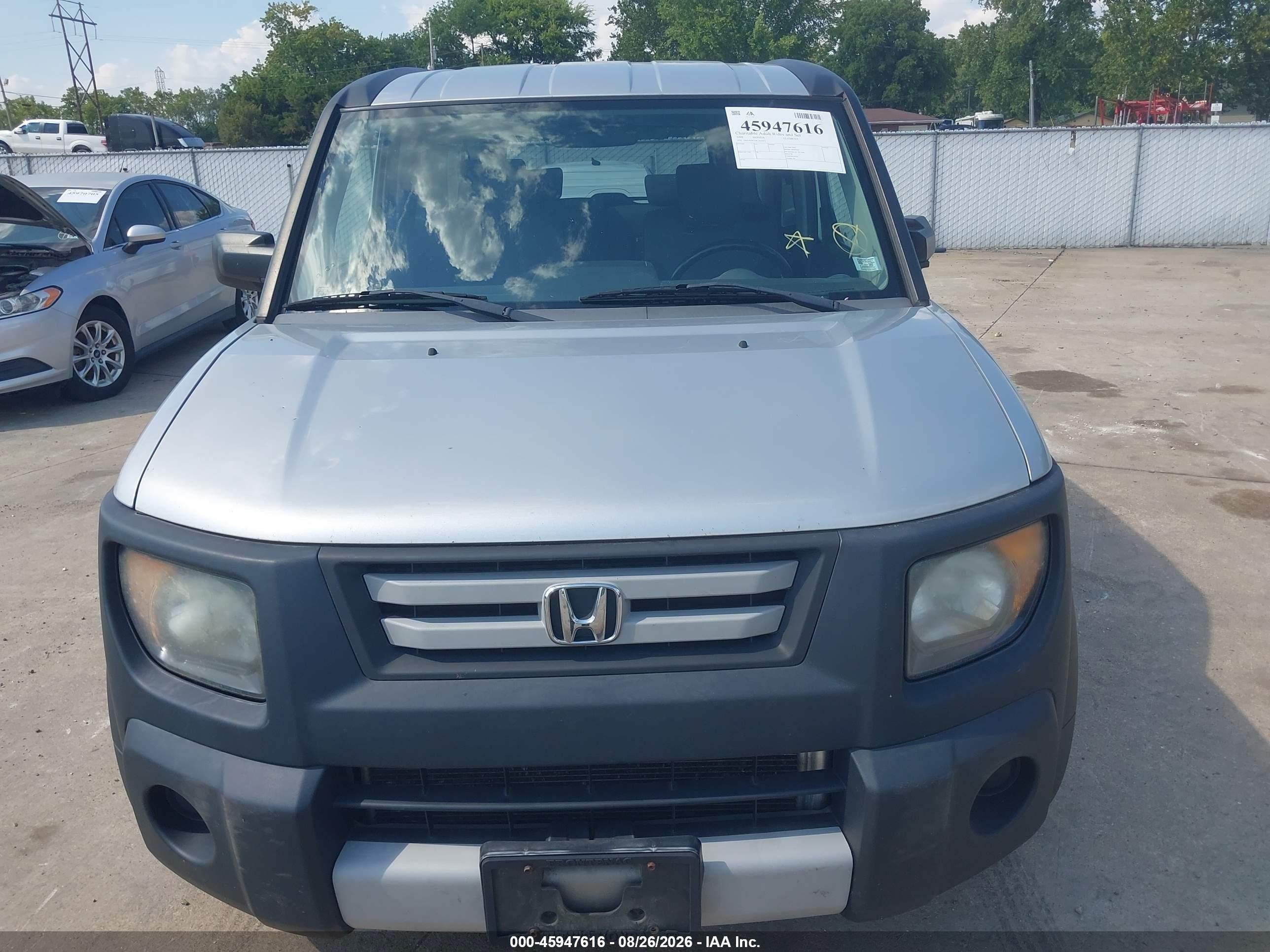 2008 Honda Element Lx Silver vin: 5J6YH283X8L002025