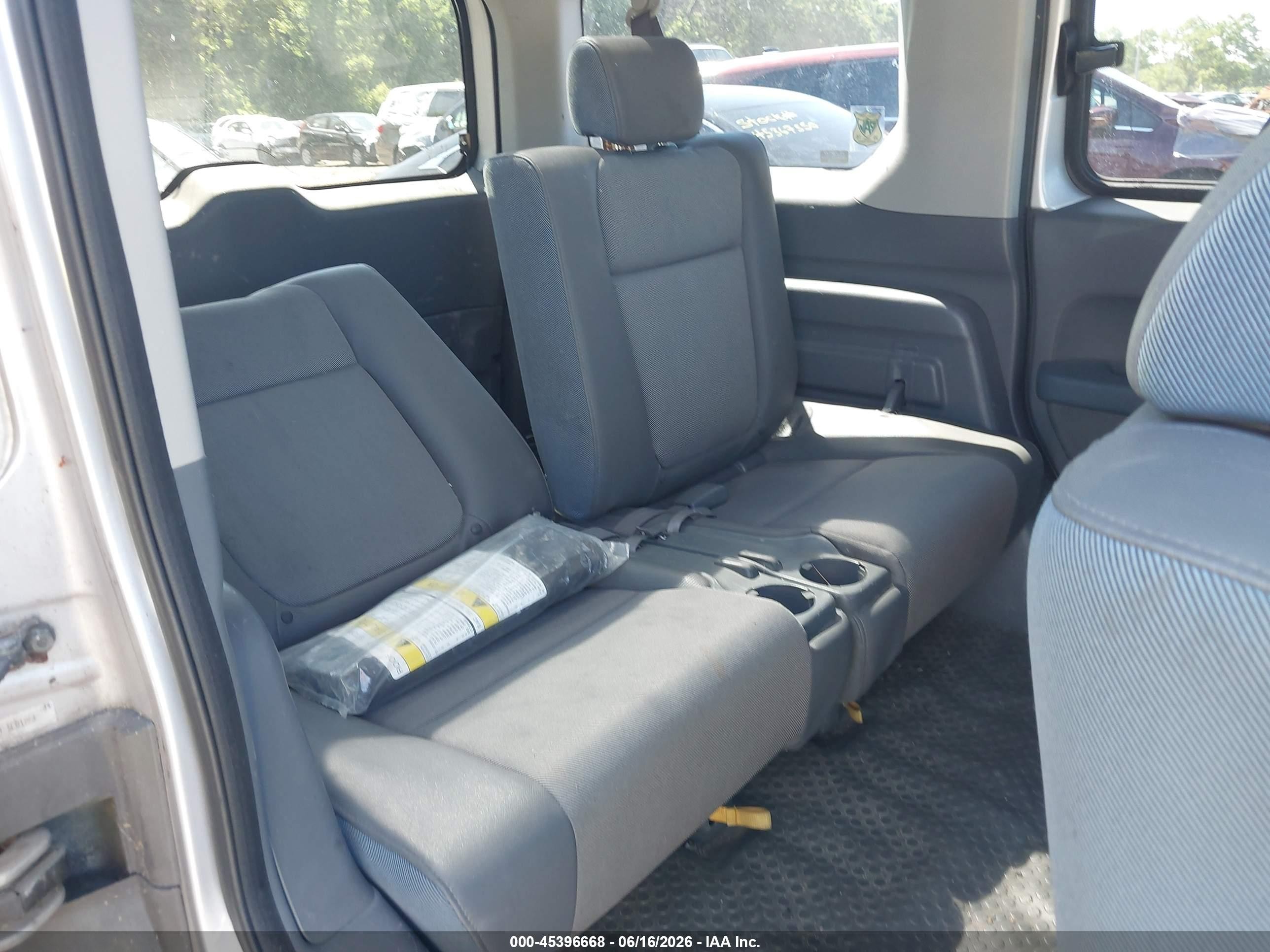 2003 Honda Element Ex Silver vin: 5J6YH28543L018604