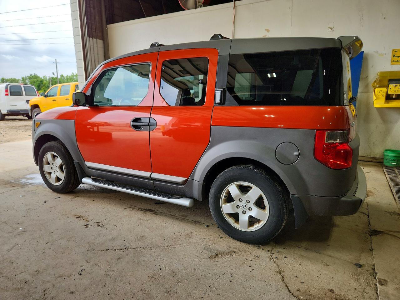 2004 Honda Element Ex Orange vin: 5J6YH28684L017594
