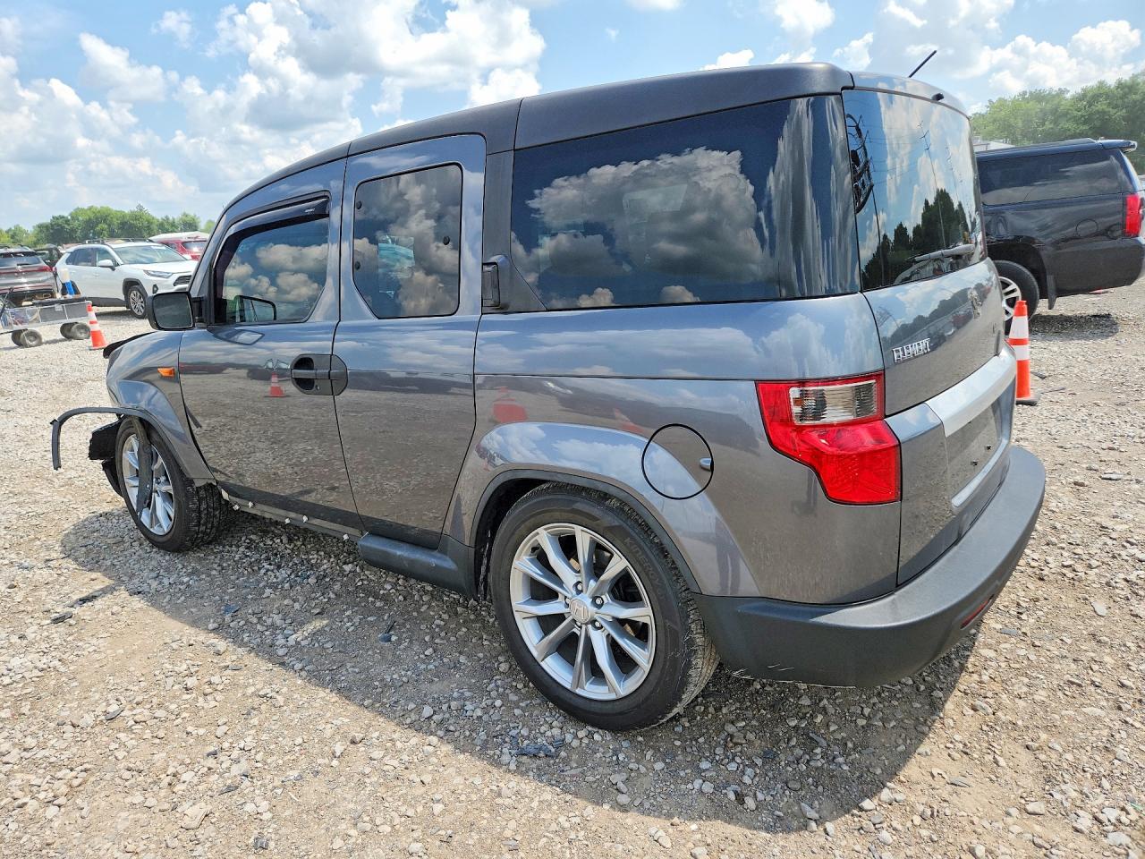 2010 Honda Element Lx Silver vin: 5J6YH2H32AL000856