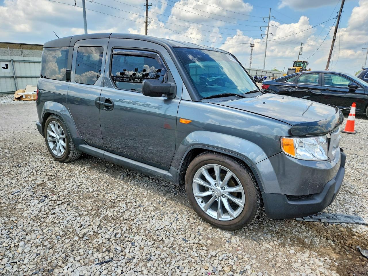 2010 Honda Element Lx Silver vin: 5J6YH2H32AL000856