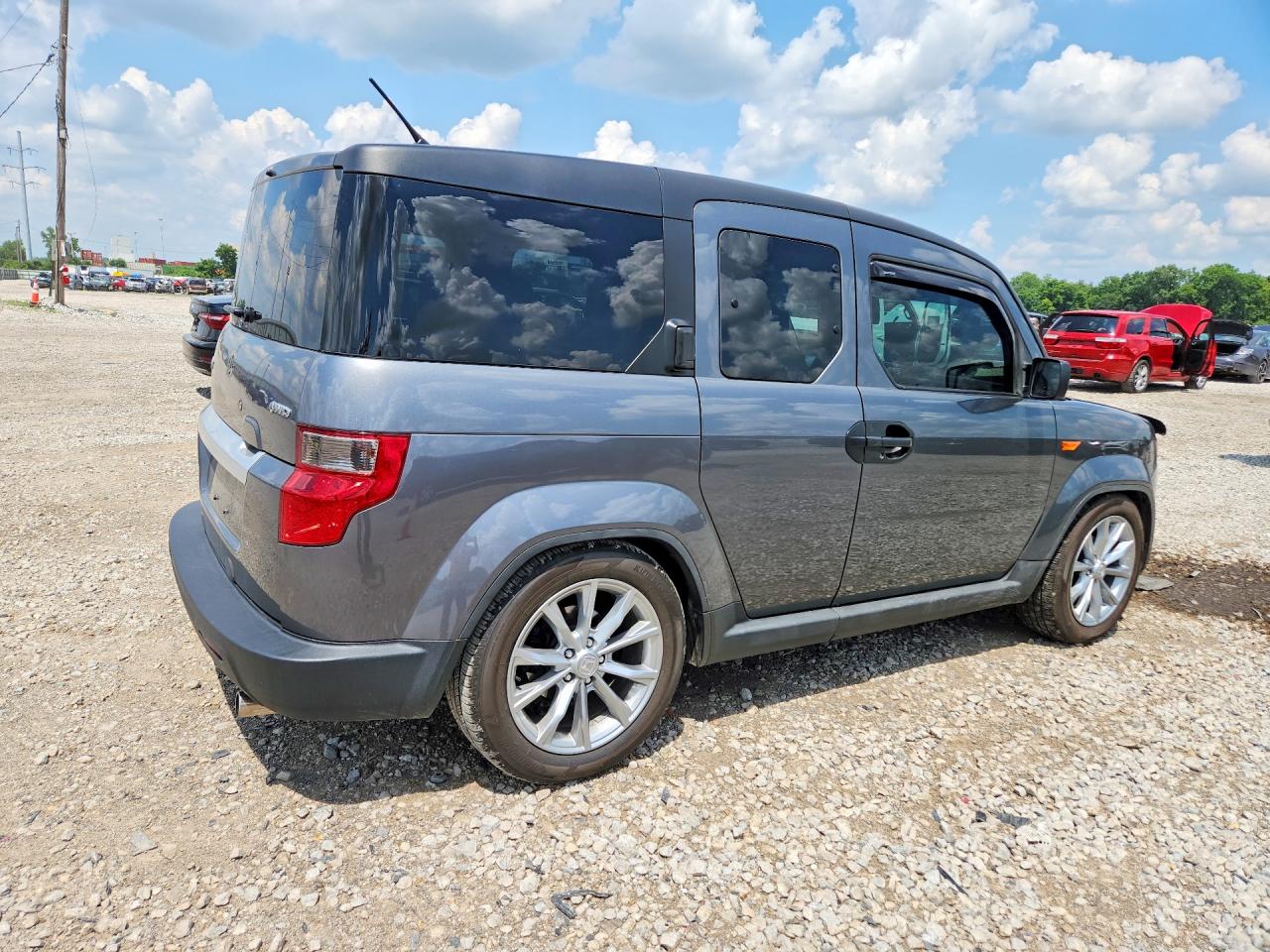 2010 Honda Element Lx Silver vin: 5J6YH2H32AL000856