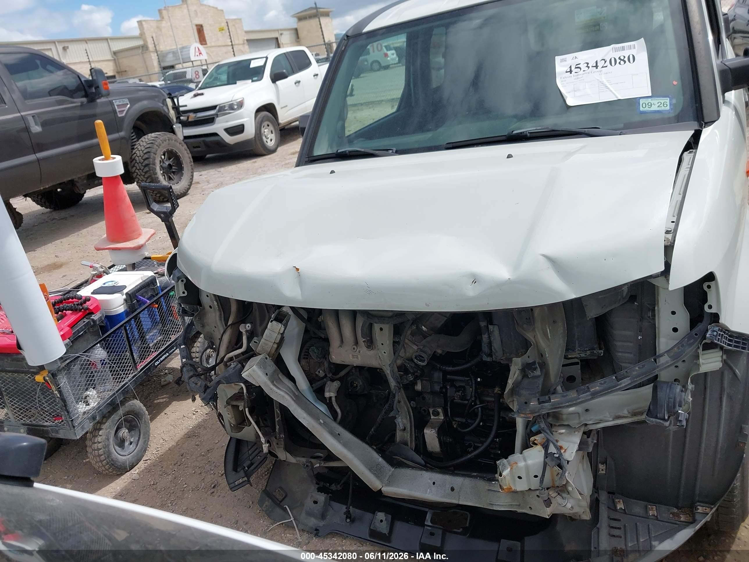 2010 Honda Element Ex White vin: 5J6YH2H75AL006475