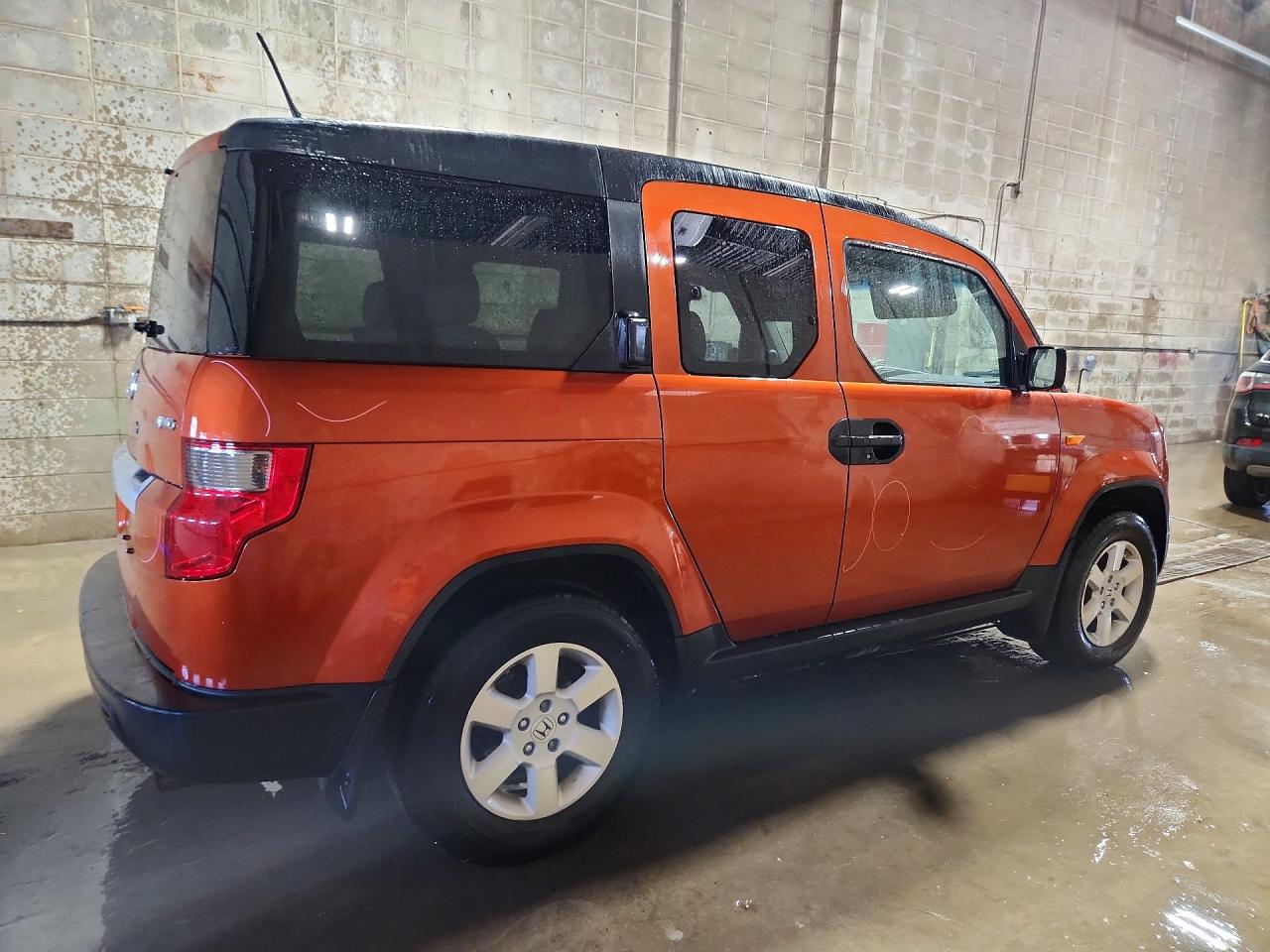2011 Honda Element Ex Orange vin: 5J6YH2H75BL004842