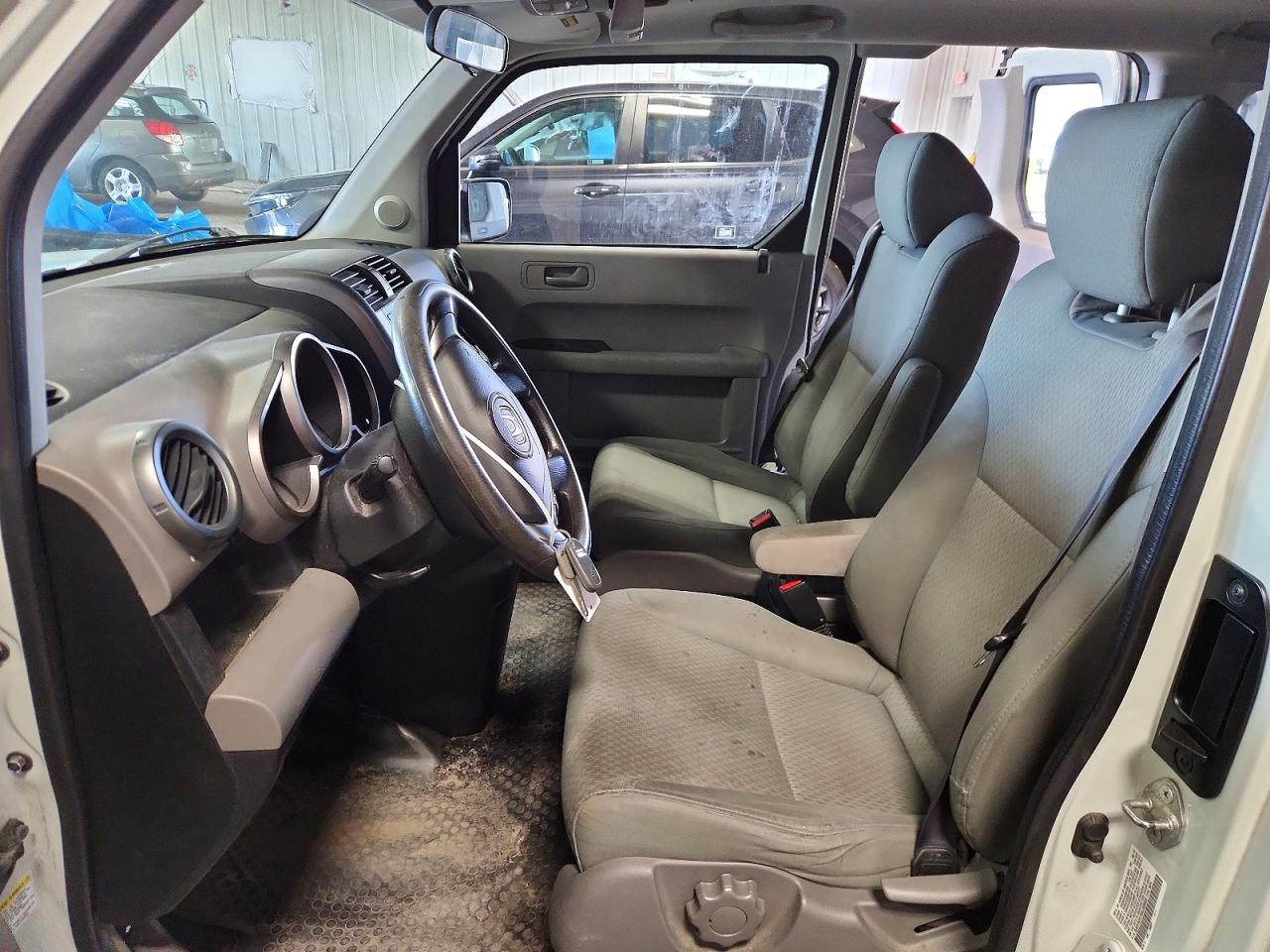 2010 Honda Element Ex White vin: 5J6YH2H78AL008950