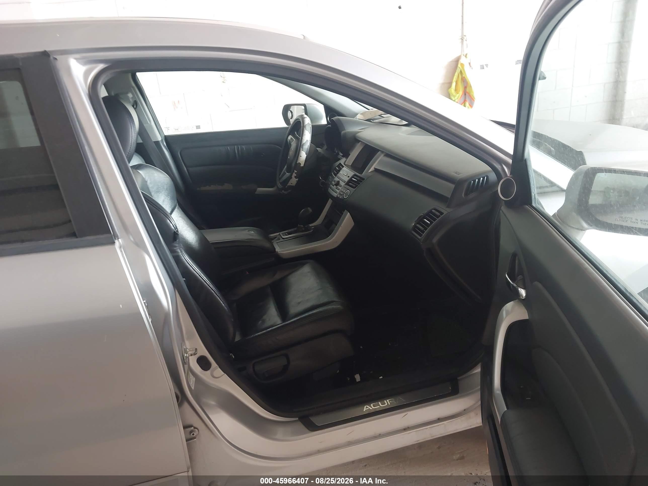 2008 Acura Rdx   Silver vin: 5J8TB18248A008399
