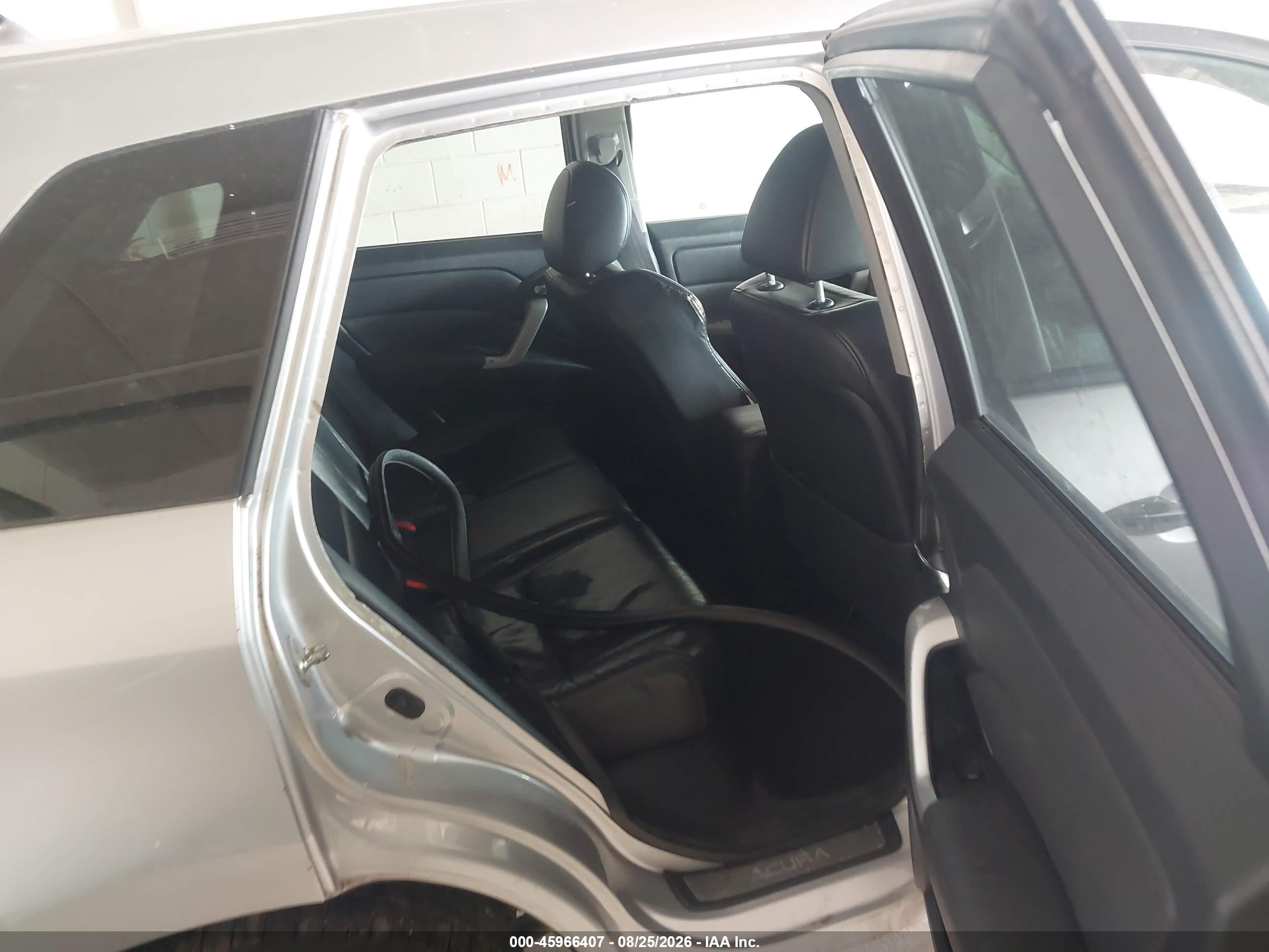 2008 Acura Rdx   Silver vin: 5J8TB18248A008399