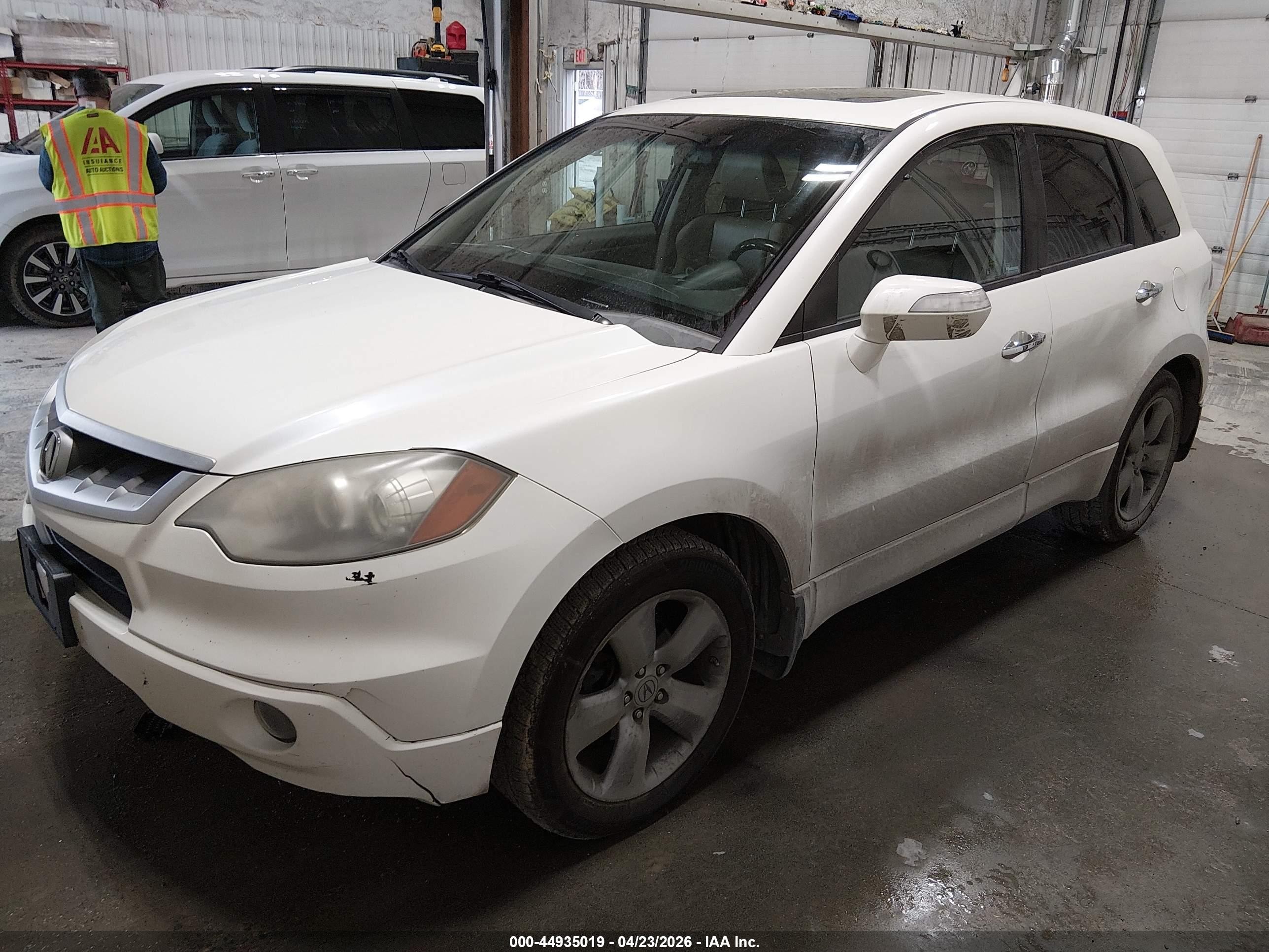 2008 Acura Rdx   White vin: 5J8TB18518A012369