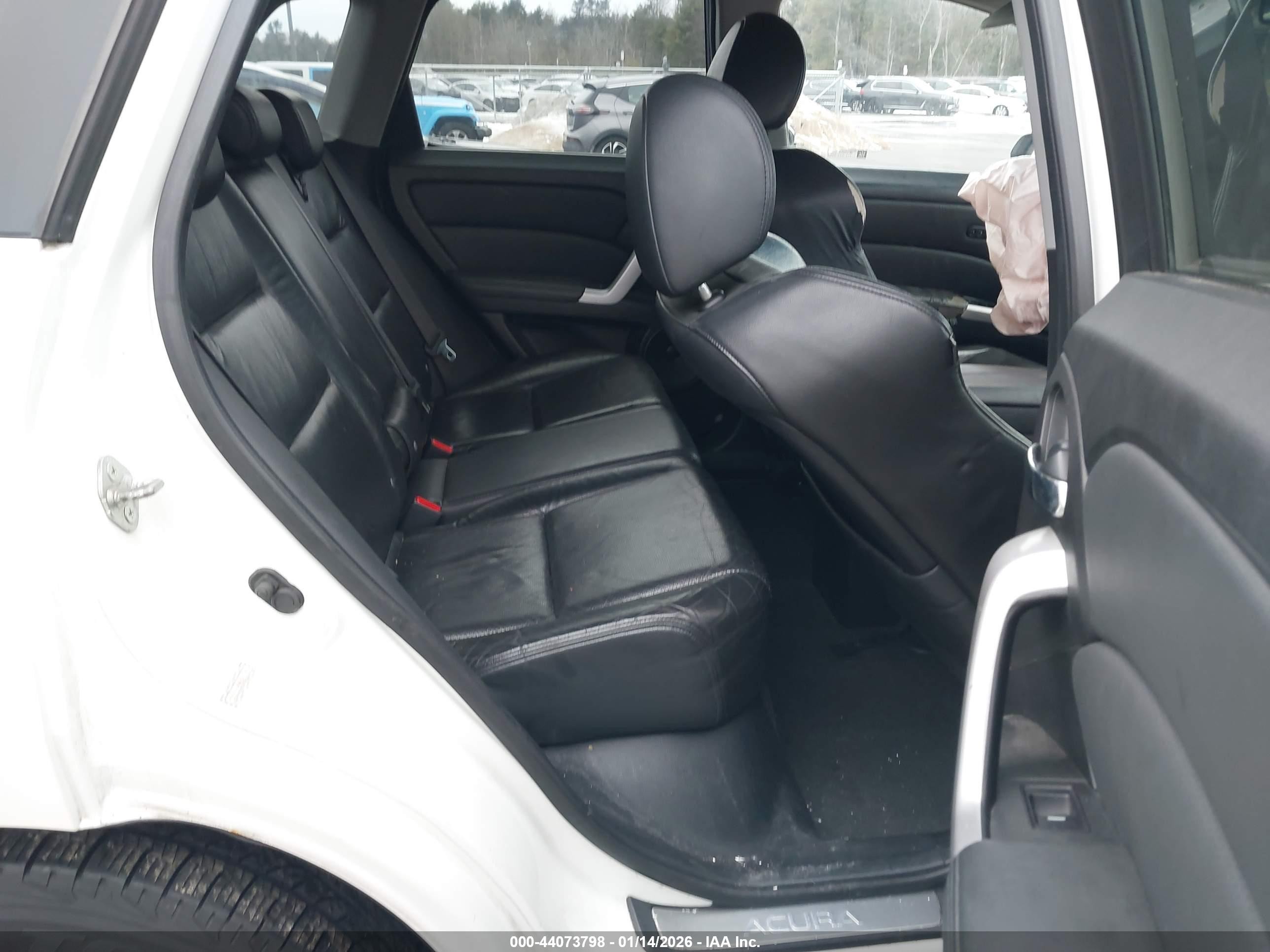 2008 Acura Rdx   White vin: 5J8TB18598A017772