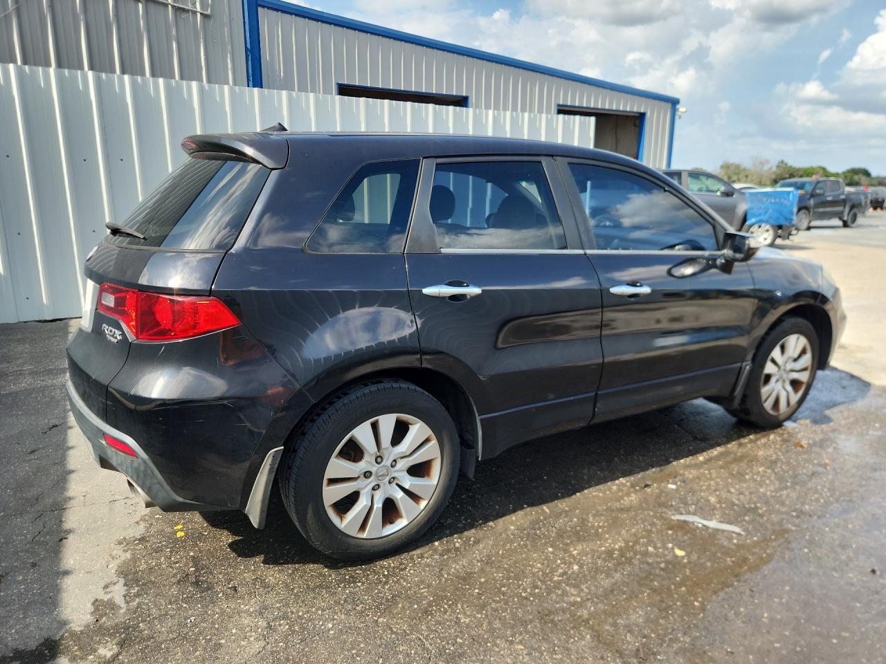 2011 Acura Rdx Black vin: 5J8TB2H26BA005789 Damage: Right Qtr Panel, Dent(S) W/No Paint Dmg, 1/2 To 1 Inch