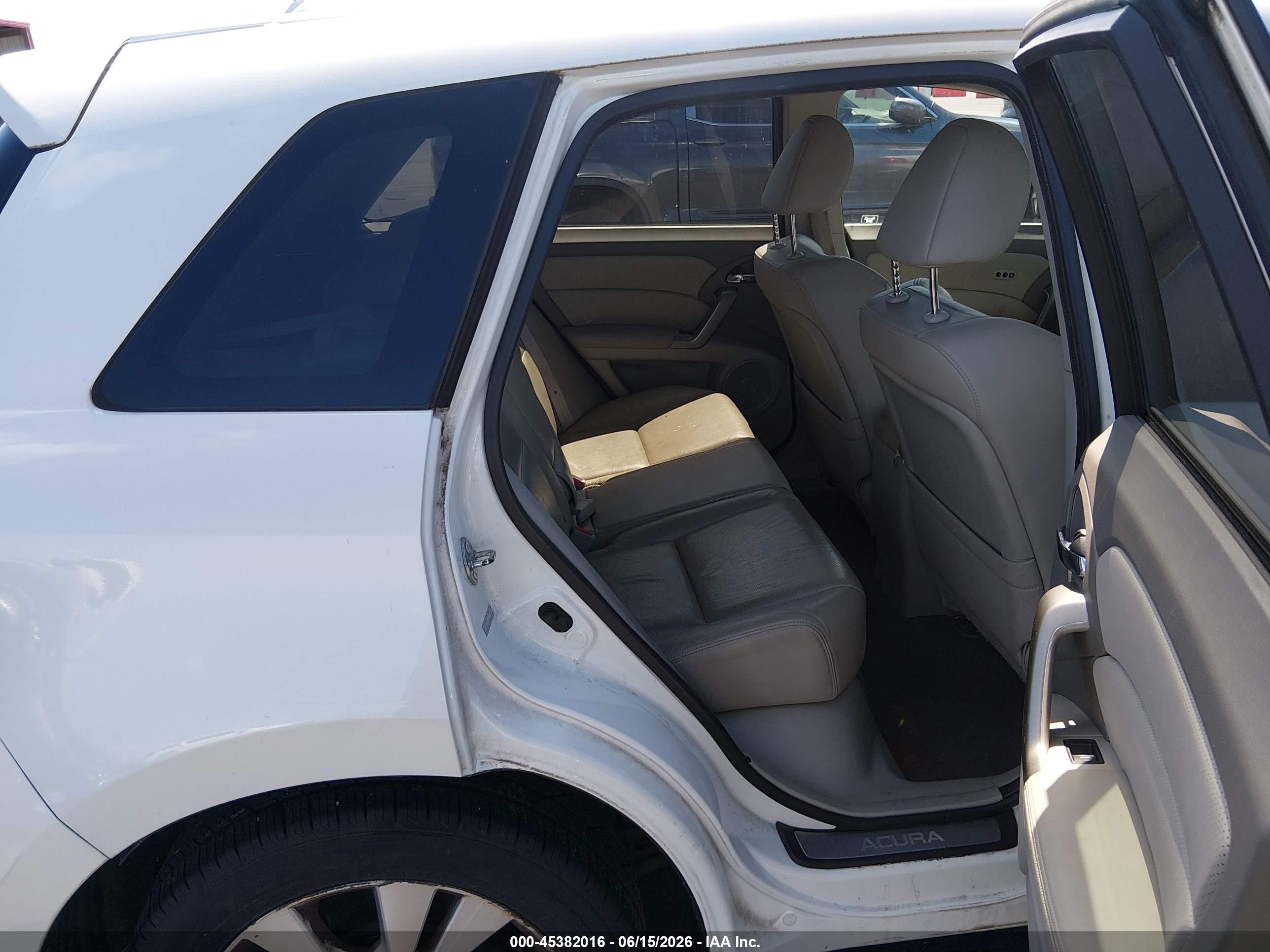 2011 Acura Rdx   White vin: 5J8TB2H2XBA002524