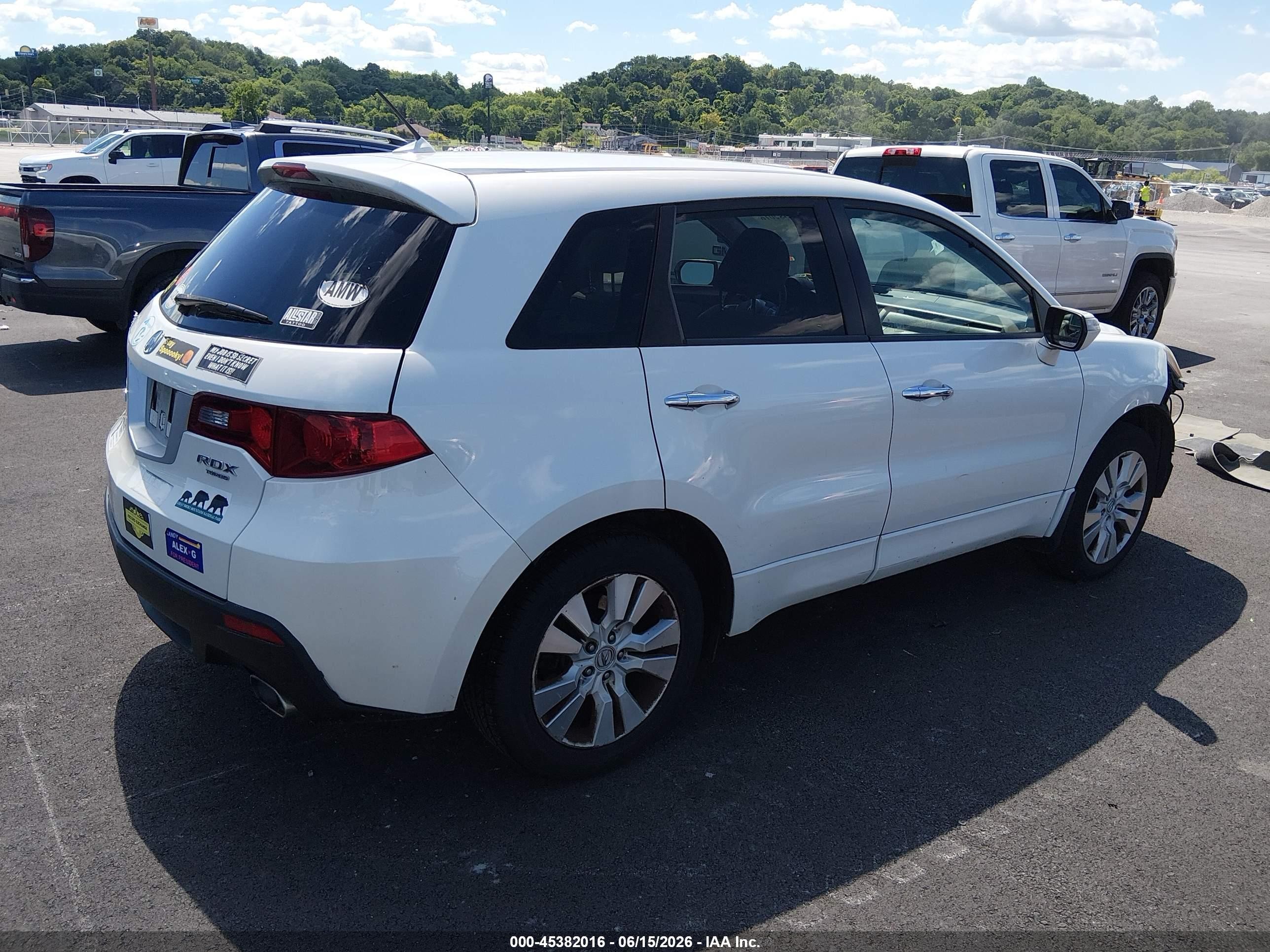 2011 Acura Rdx   White vin: 5J8TB2H2XBA002524