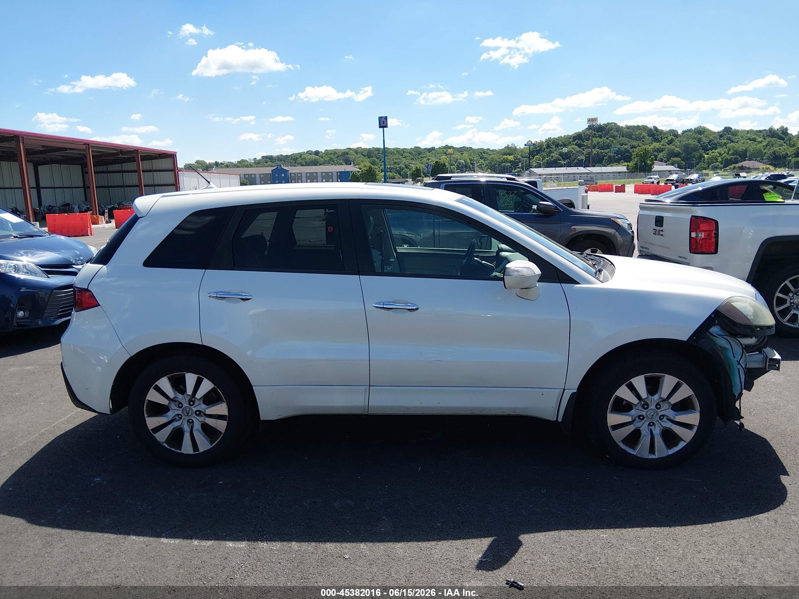 2011 Acura Rdx   White vin: 5J8TB2H2XBA002524