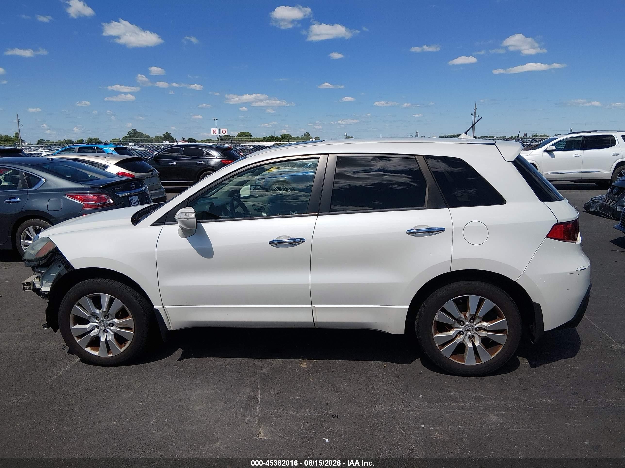 2011 Acura Rdx   White vin: 5J8TB2H2XBA002524