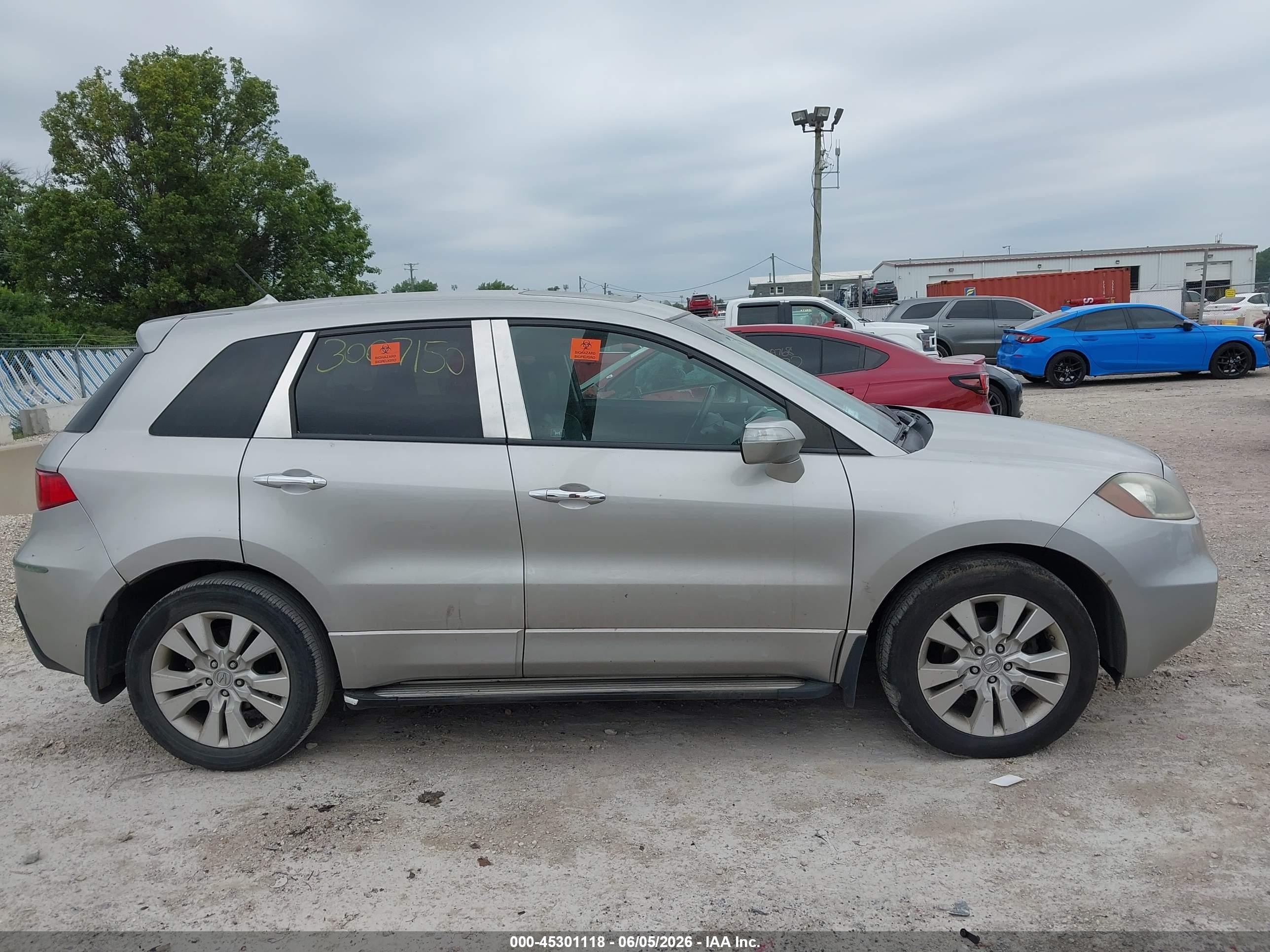 2011 Acura Rdx   Серебряный vin: 5J8TB2H2XBA003432