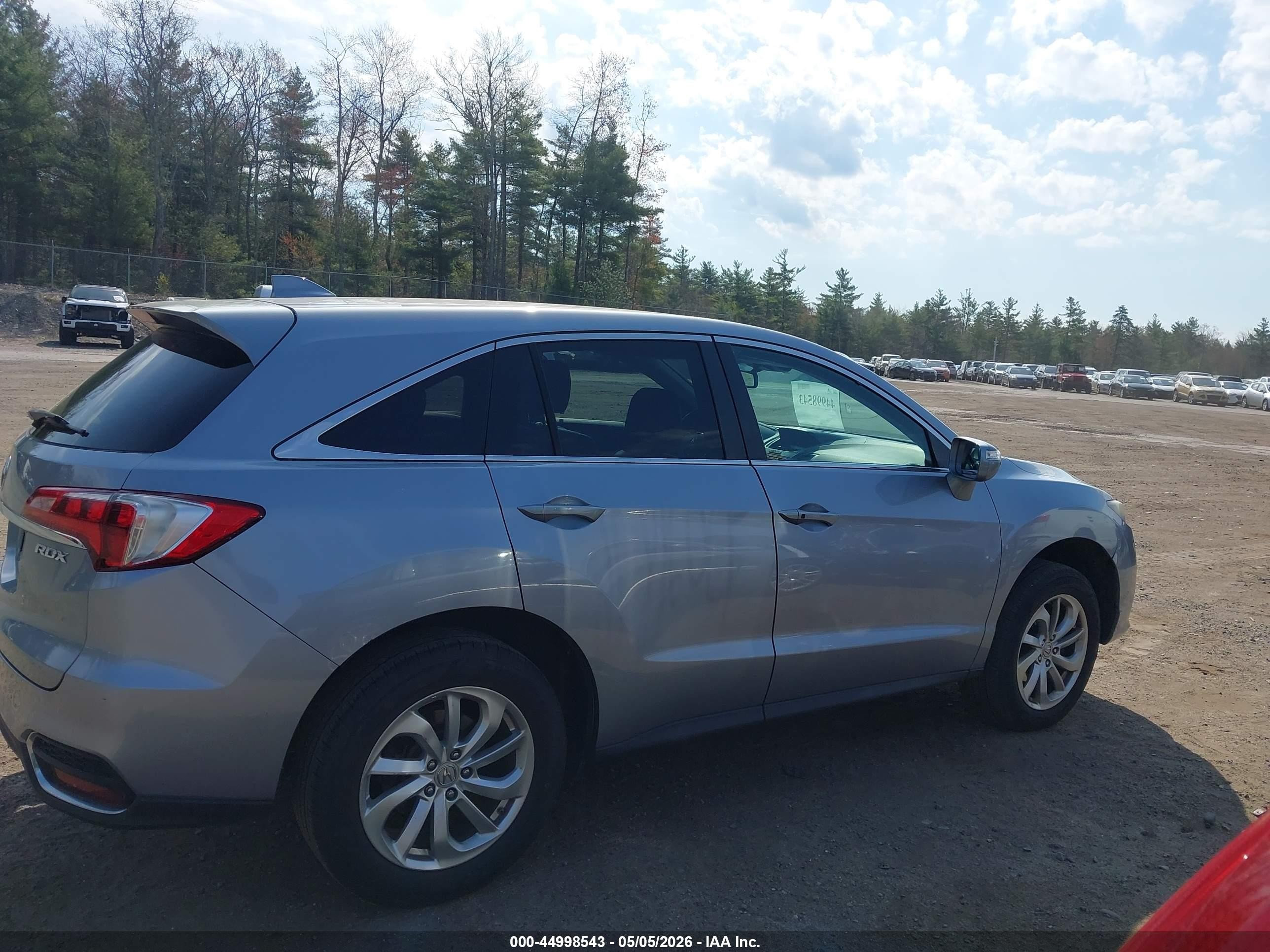 2016 Acura Rdx Acurawatch Plus Pkg Silver vin: 5J8TB3H30GL003627