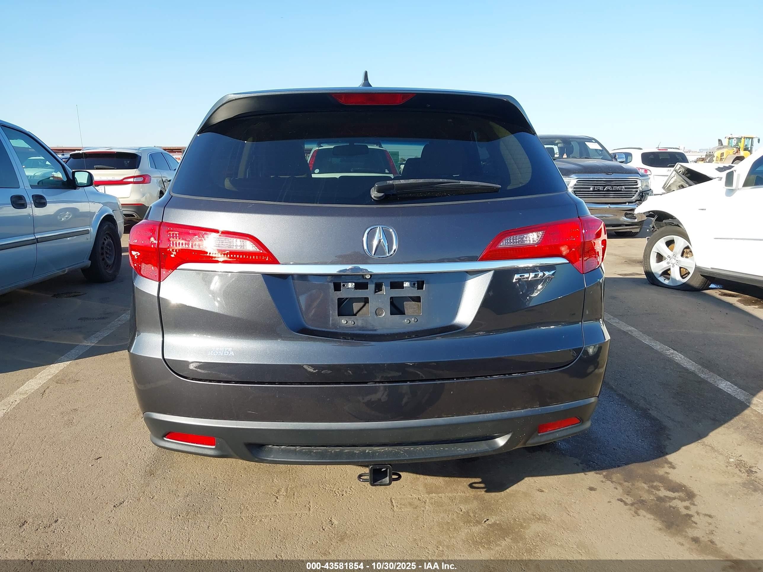 2014 Acura Rdx   Silver vin: 5J8TB3H35EL001174