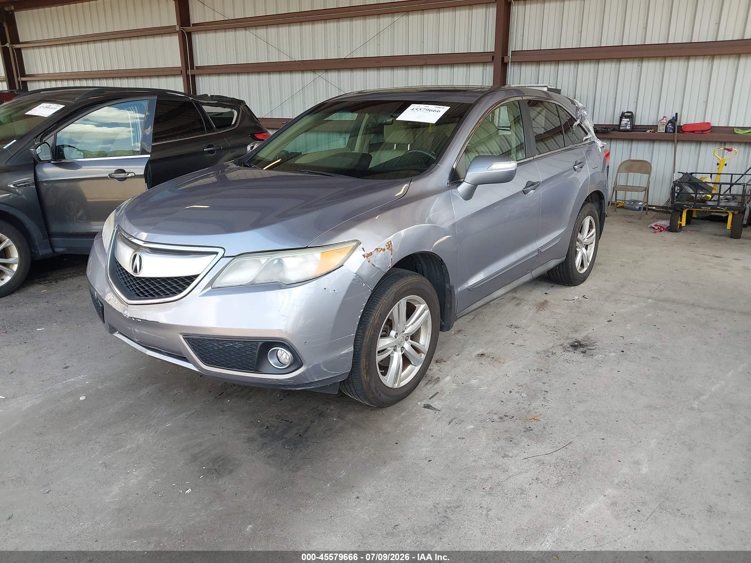 2013 Acura Rdx   Silver vin: 5J8TB3H53DL005787