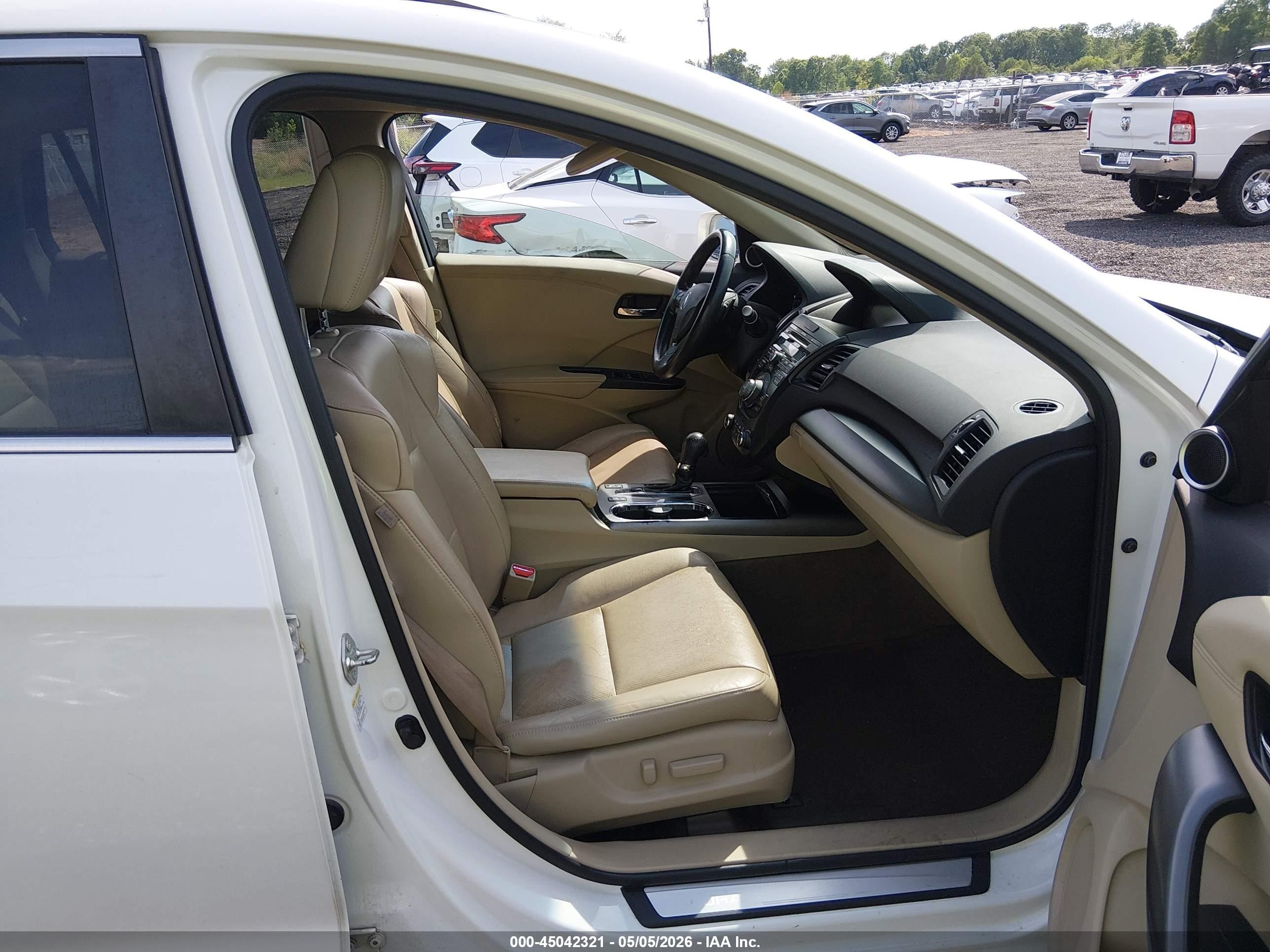 2013 Acura Rdx   Белый vin: 5J8TB3H54DL014854