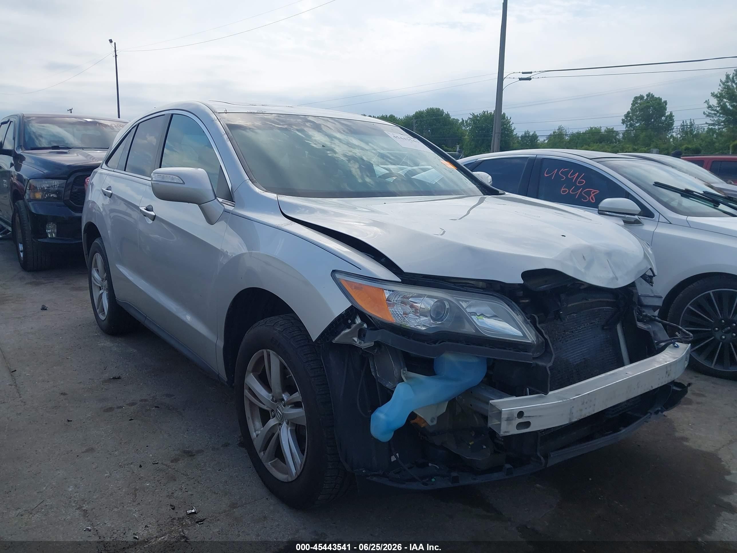 2014 Acura Rdx   Silver vin: 5J8TB3H56EL008670