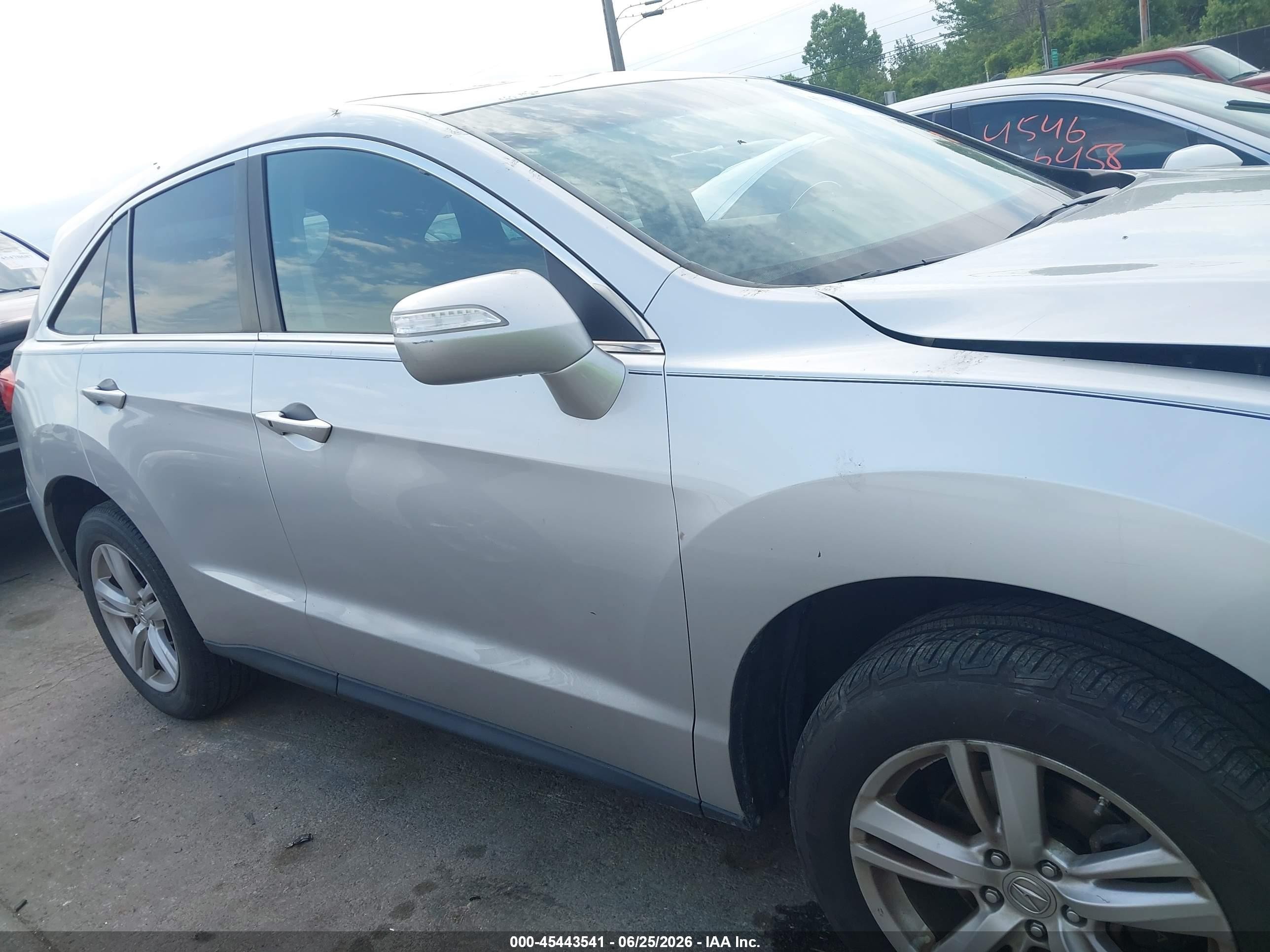 2014 Acura Rdx   Серебряный vin: 5J8TB3H56EL008670