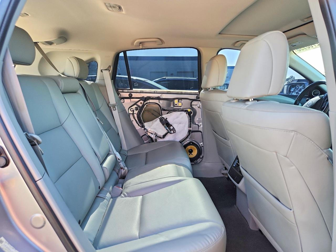 2018 Acura Rdx Серебряный vin: 5J8TB4H30JL024359