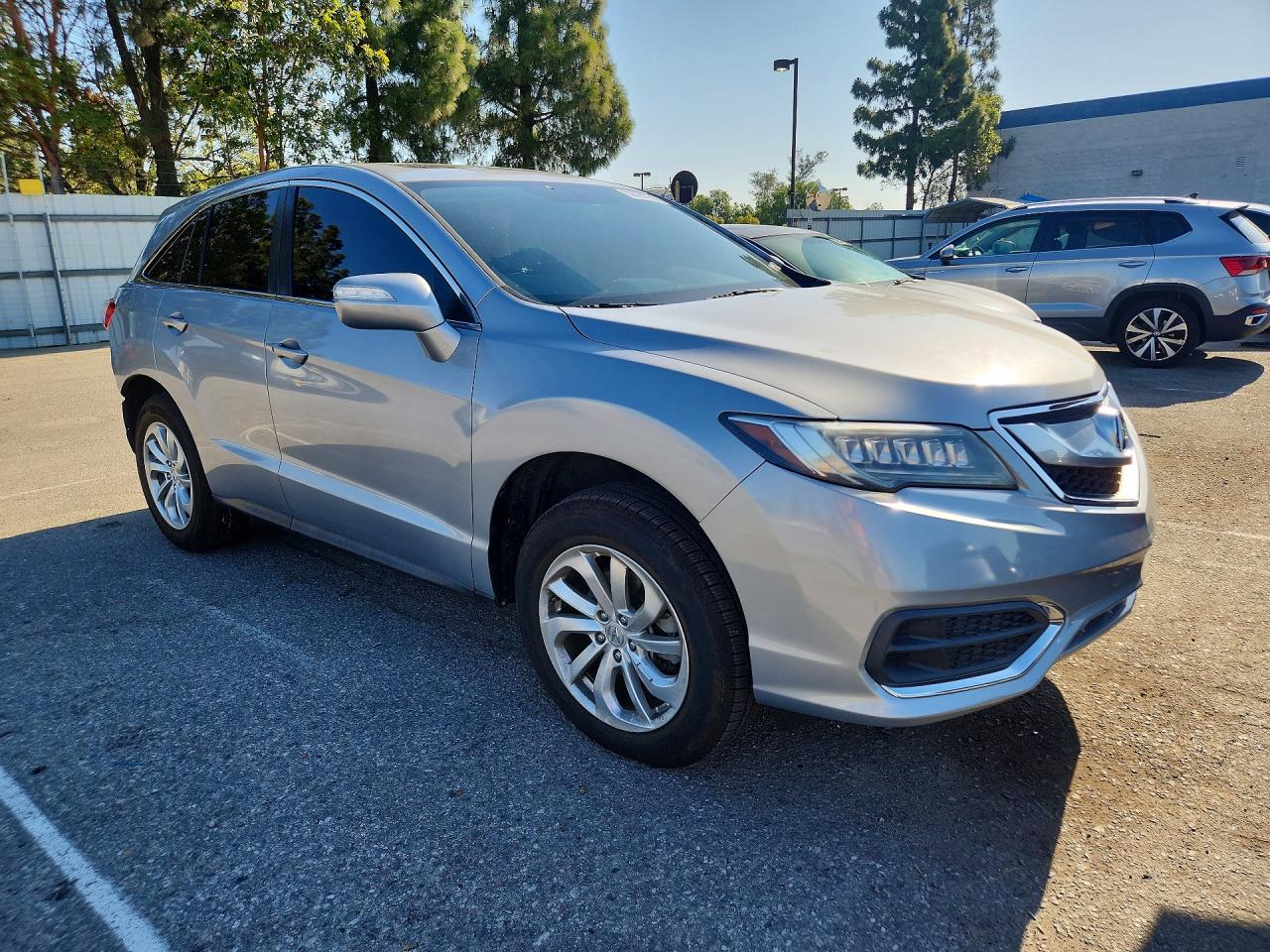 2018 Acura Rdx Серебряный vin: 5J8TB4H30JL024359