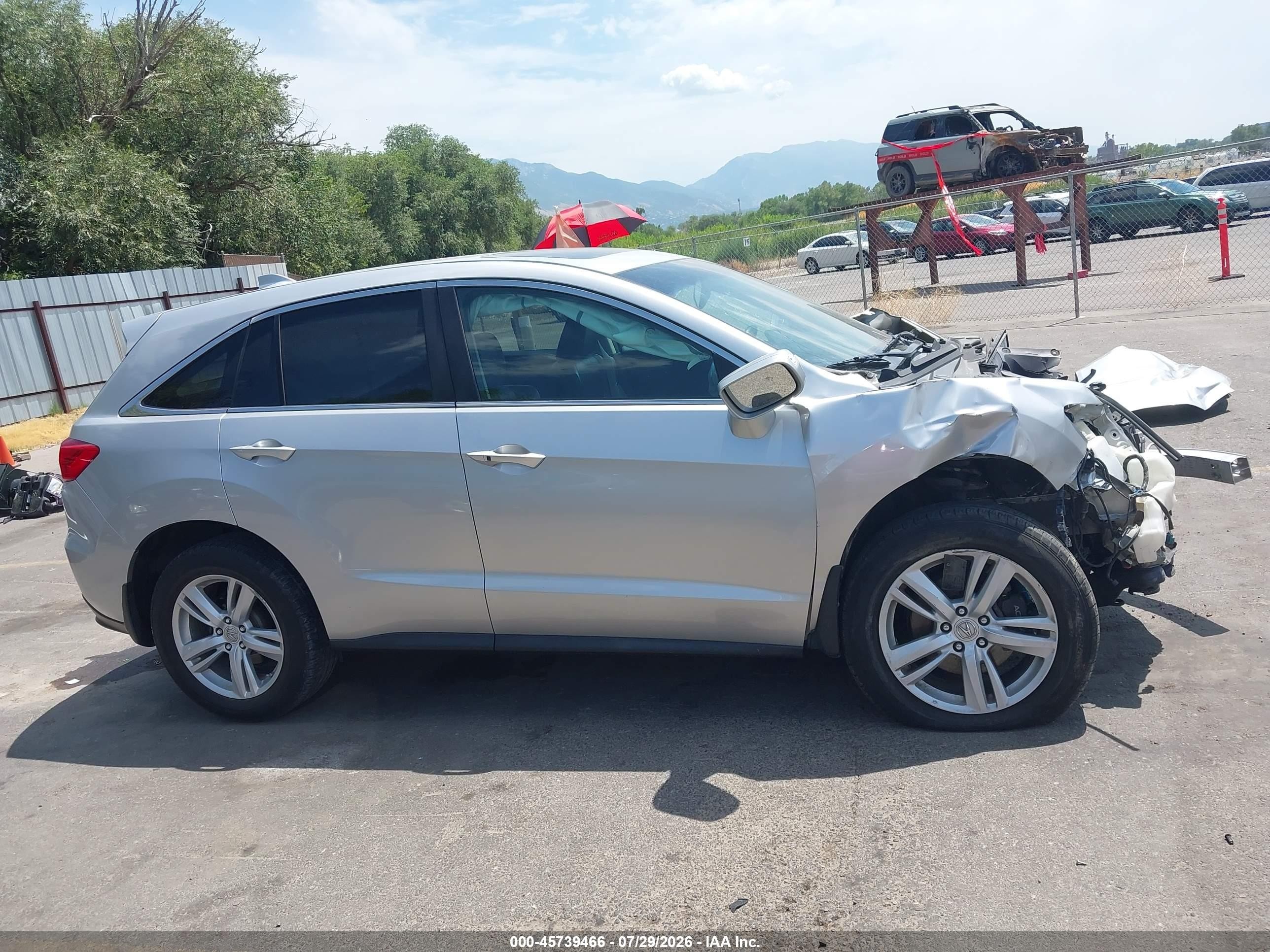 2014 Acura Rdx   Silver vin: 5J8TB4H35EL017963