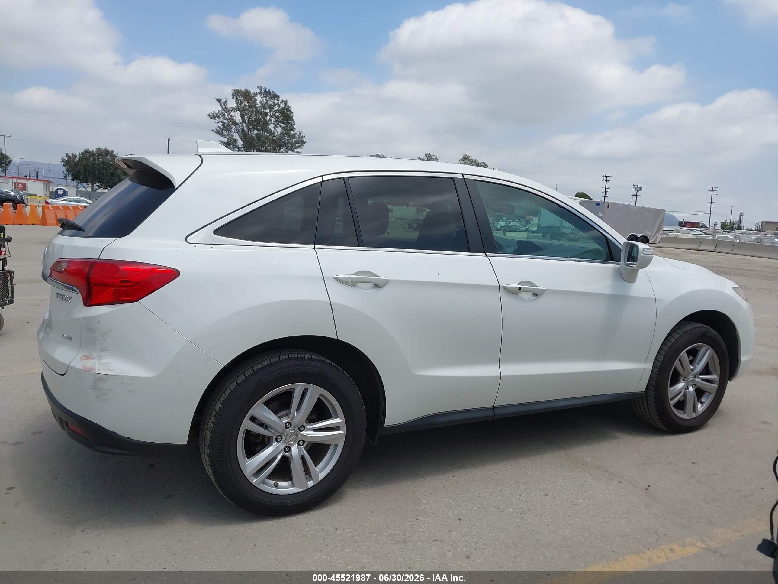 2013 Acura Rdx   White vin: 5J8TB4H36DL019719