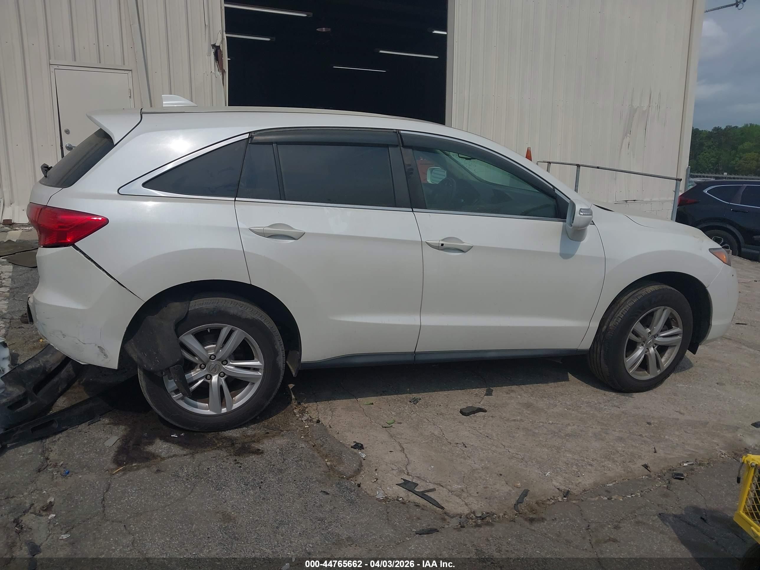 2015 Acura Rdx   Белый vin: 5J8TB4H37FL006030