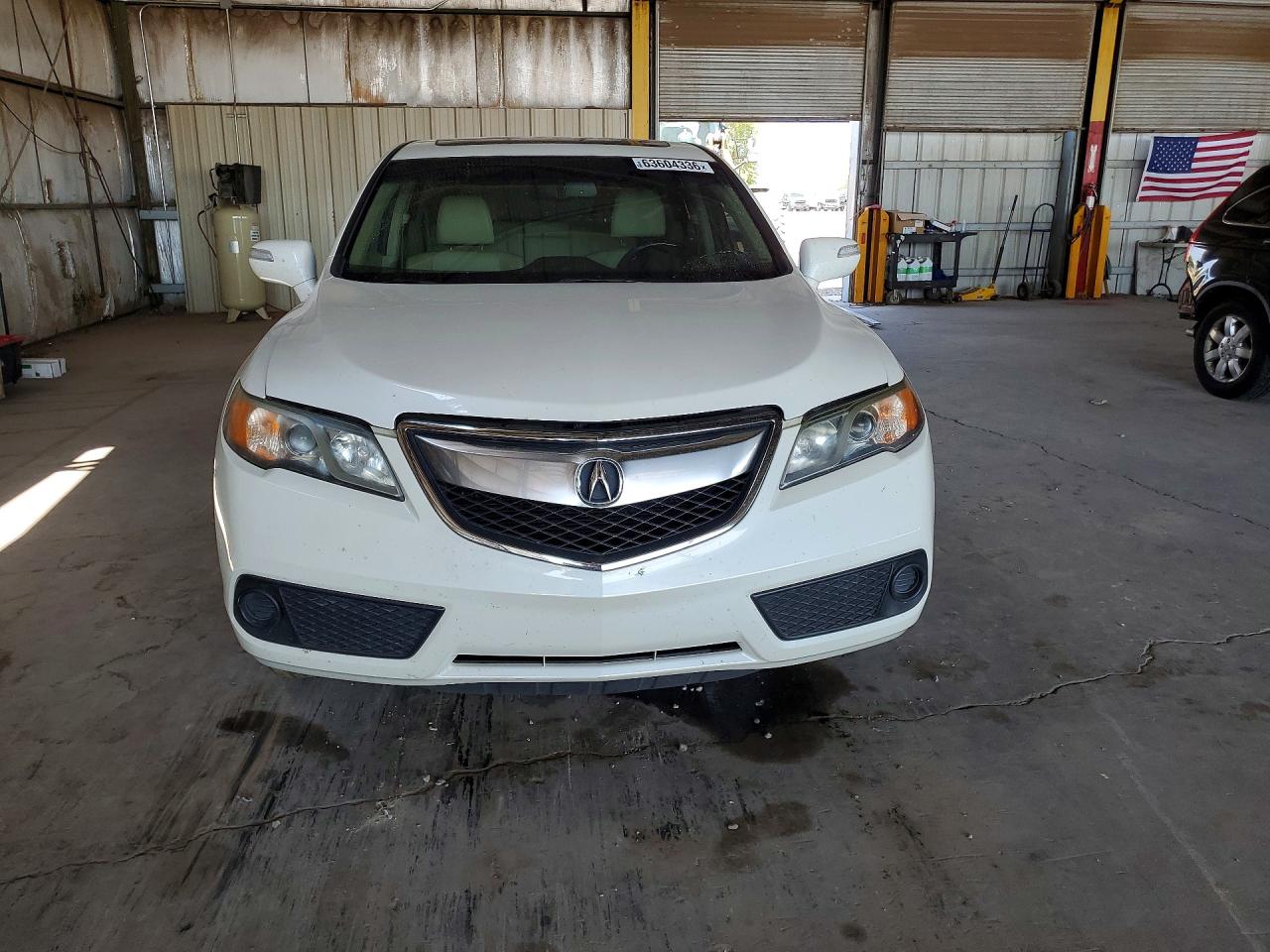 2015 Acura Rdx Белый vin: 5J8TB4H37FL017724