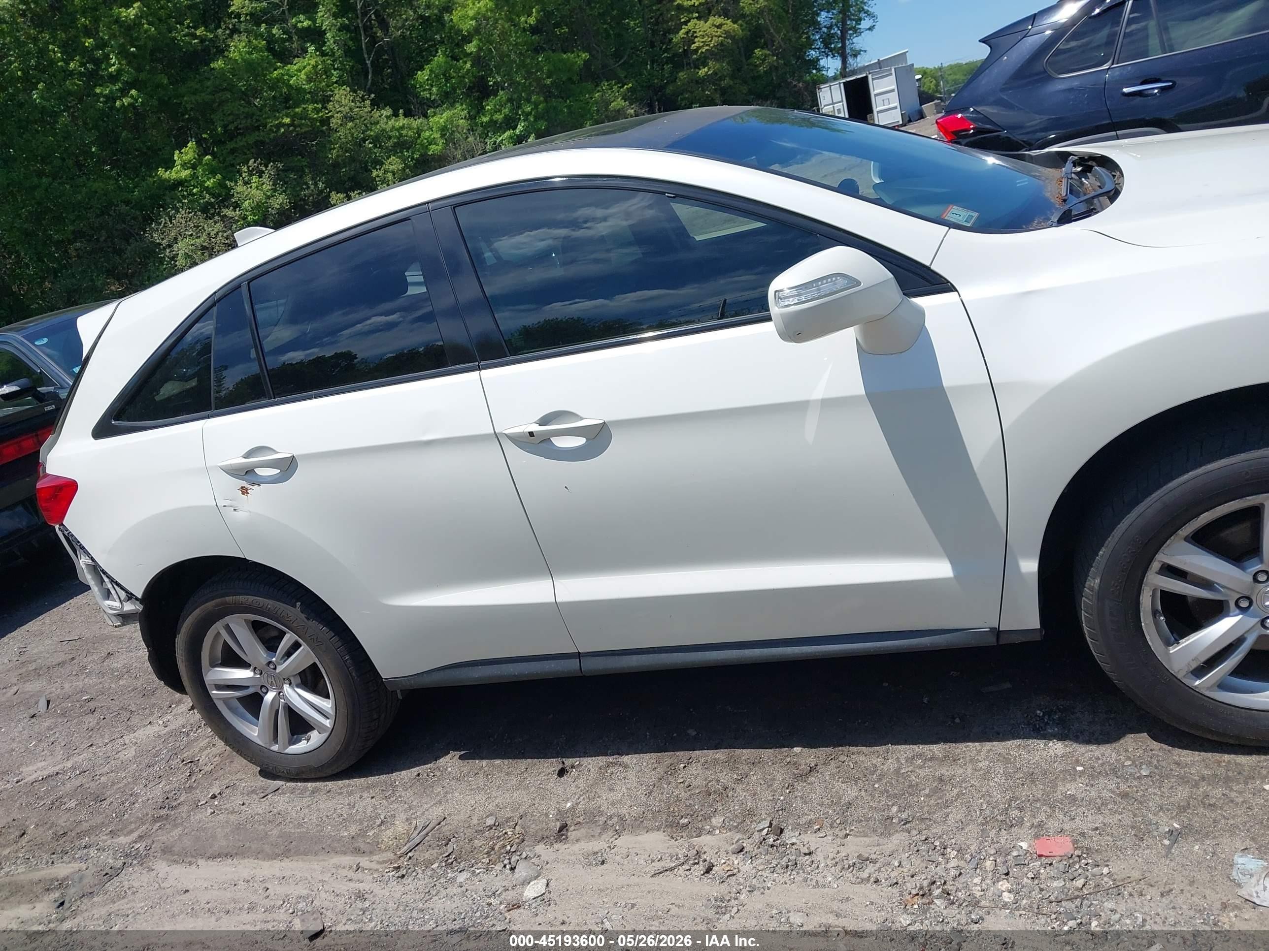 2014 Acura Rdx   White vin: 5J8TB4H38EL013695