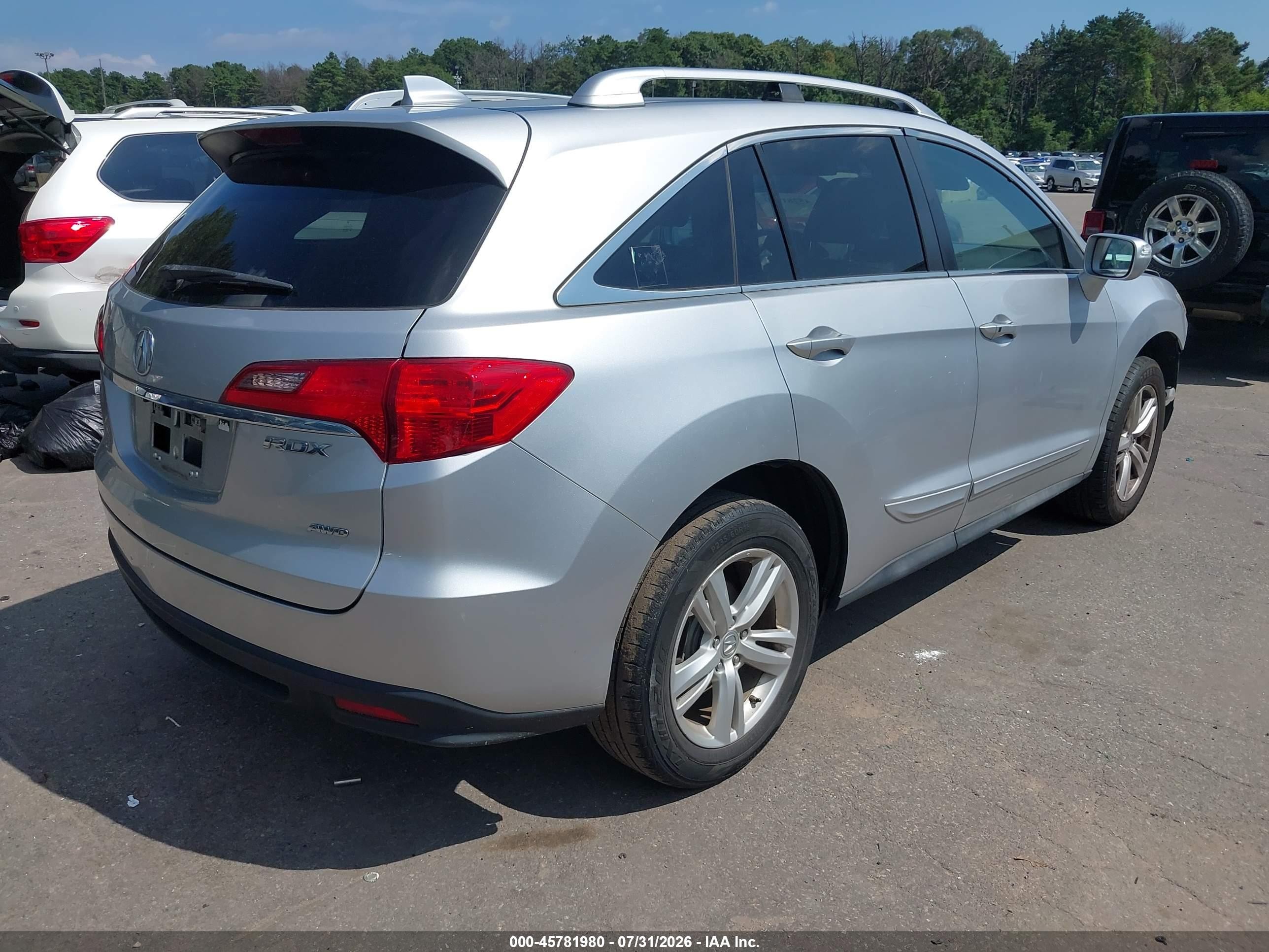 2014 Acura Rdx   Silver vin: 5J8TB4H38EL023868