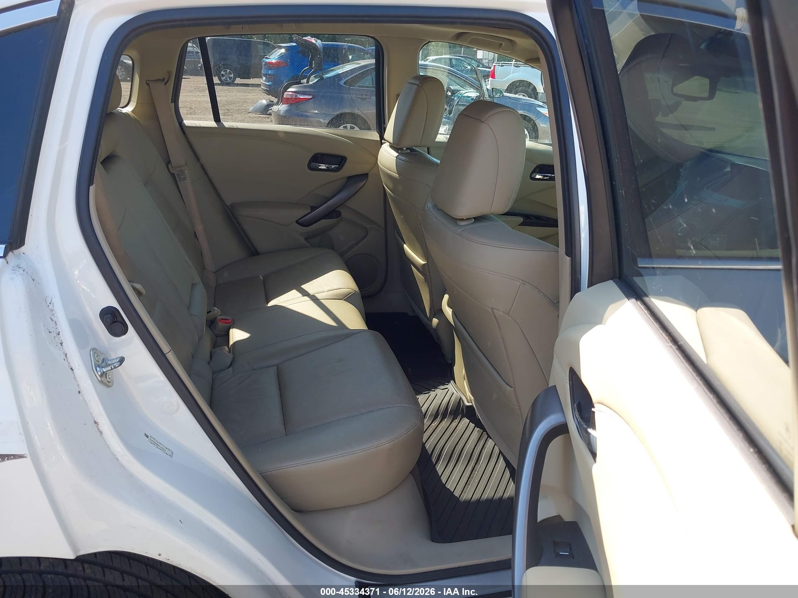2013 Acura Rdx   White vin: 5J8TB4H39DL022274